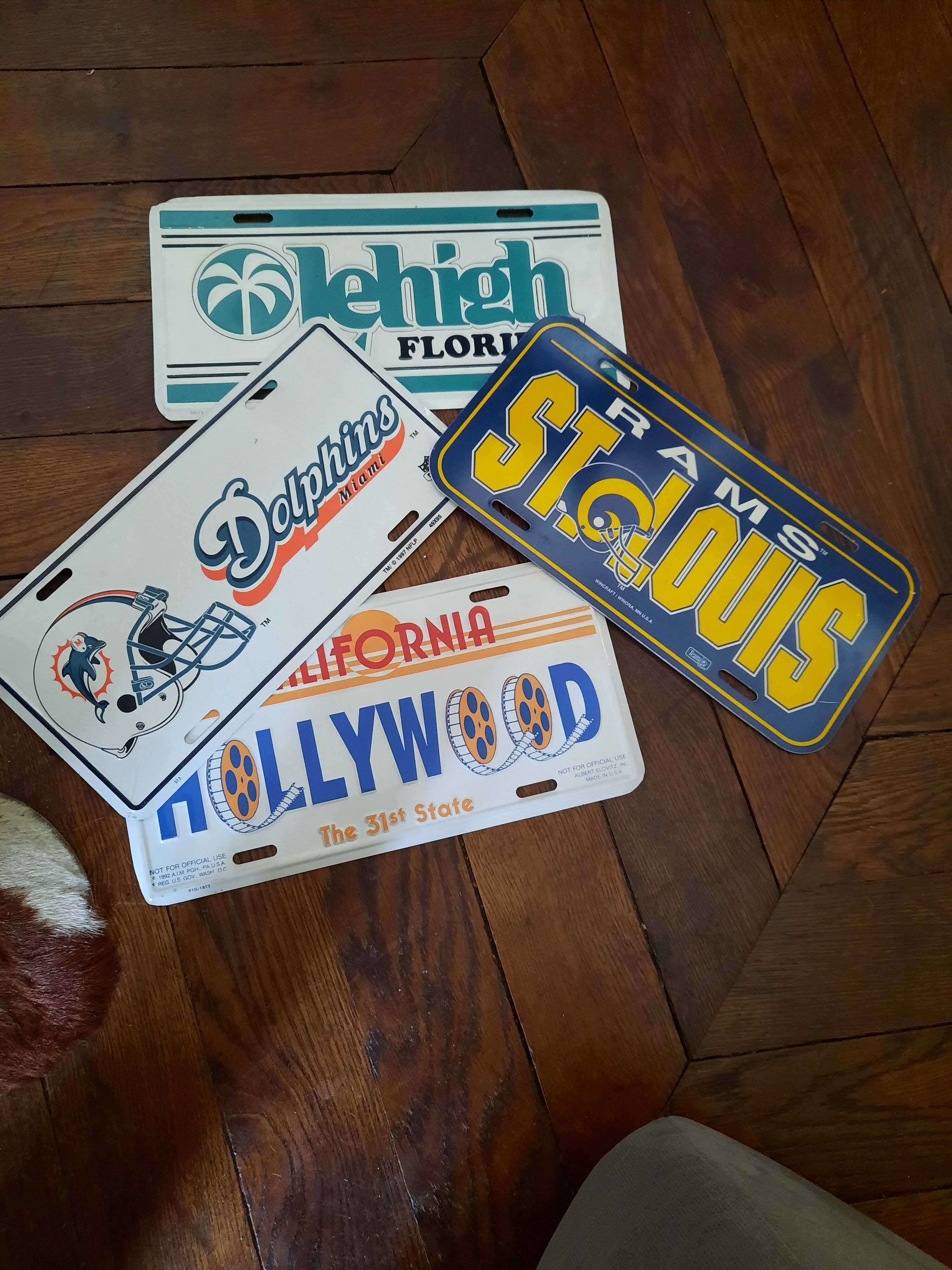 American enamelled plates