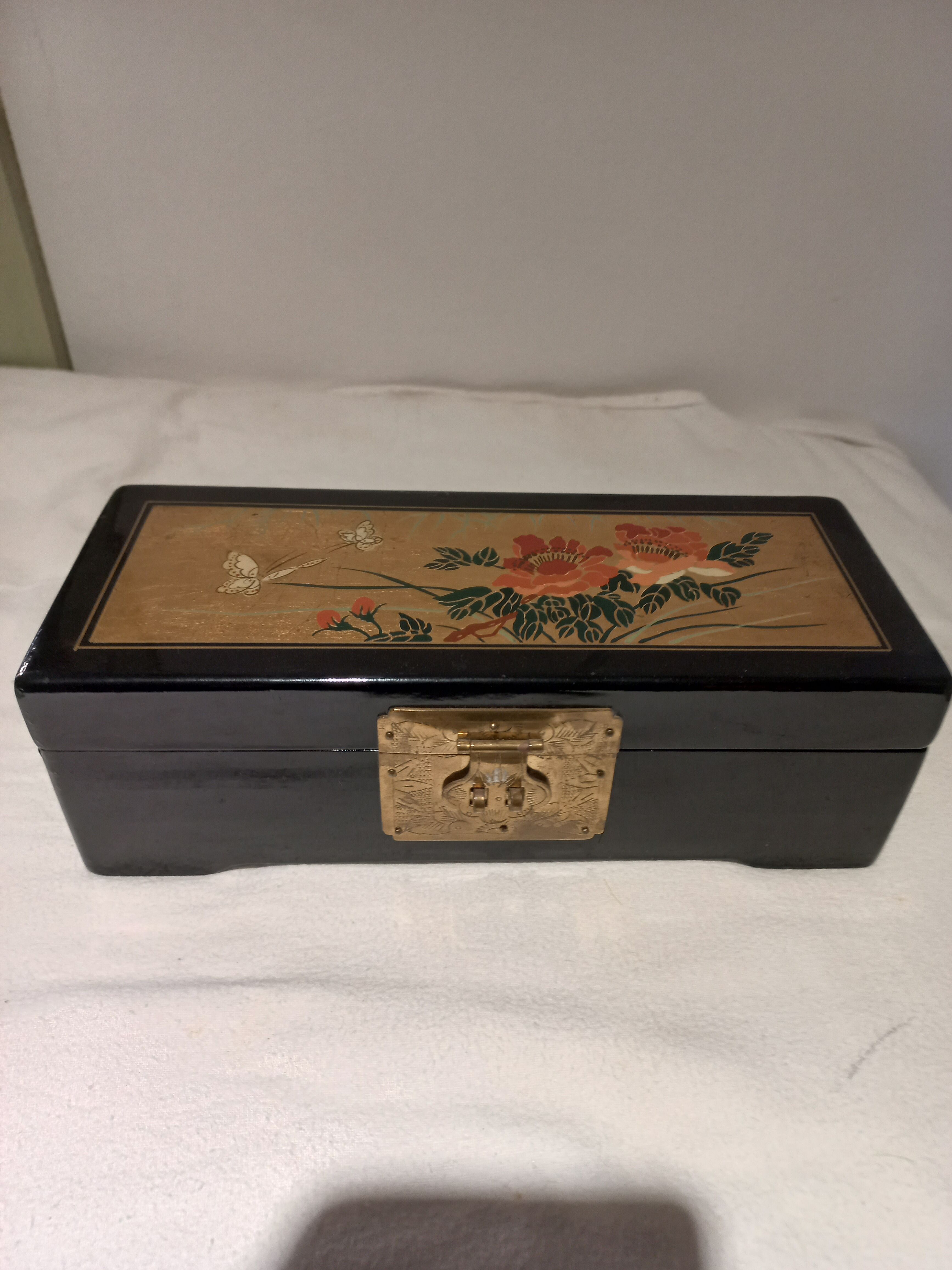 Chinese lacquer jewelry box