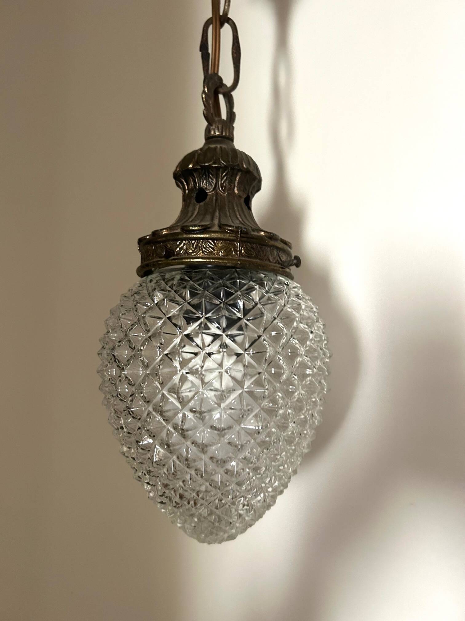 Brass pineapple pendant light