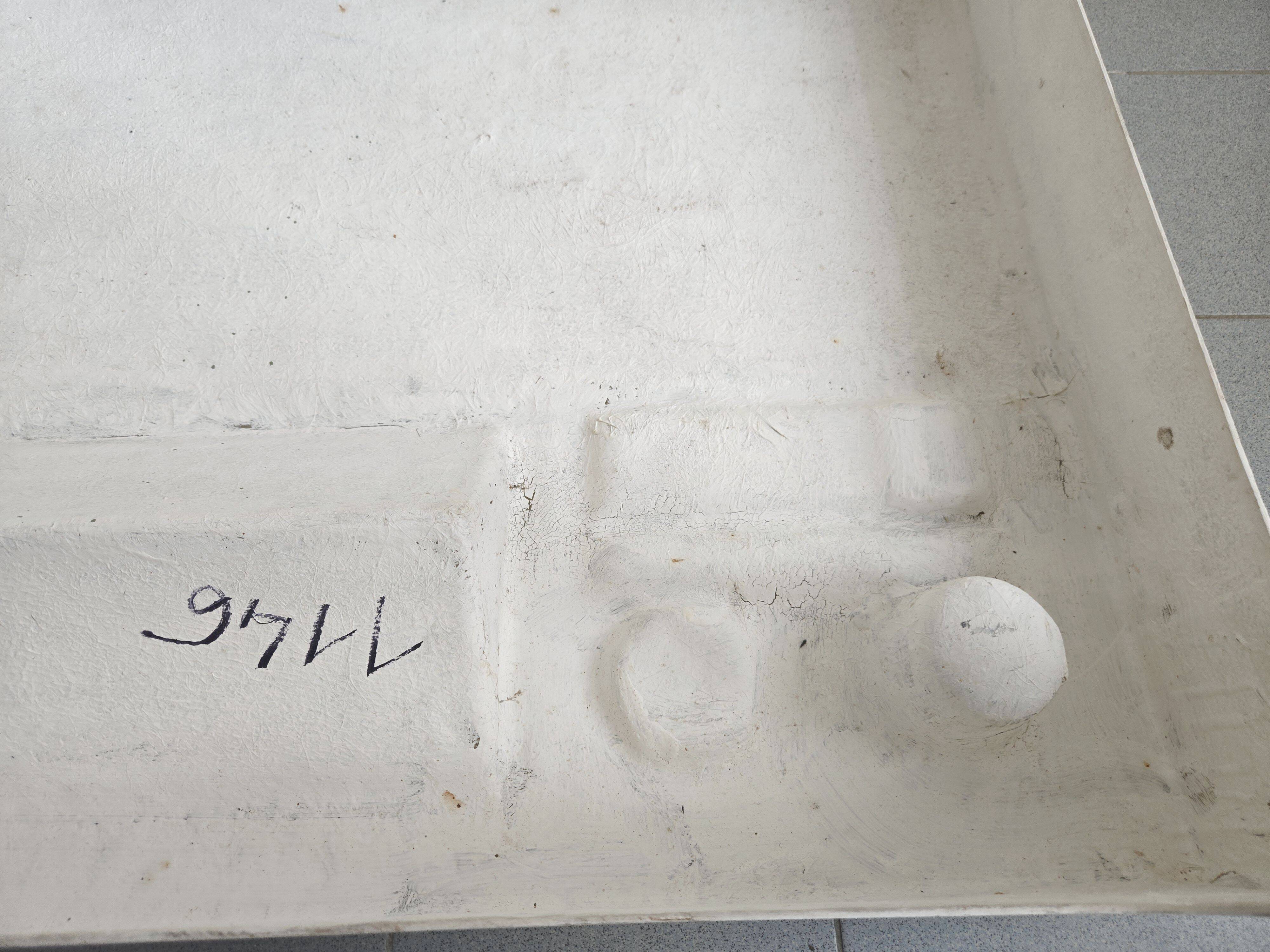 Ozoo desk by Patrick Gingembre 1960