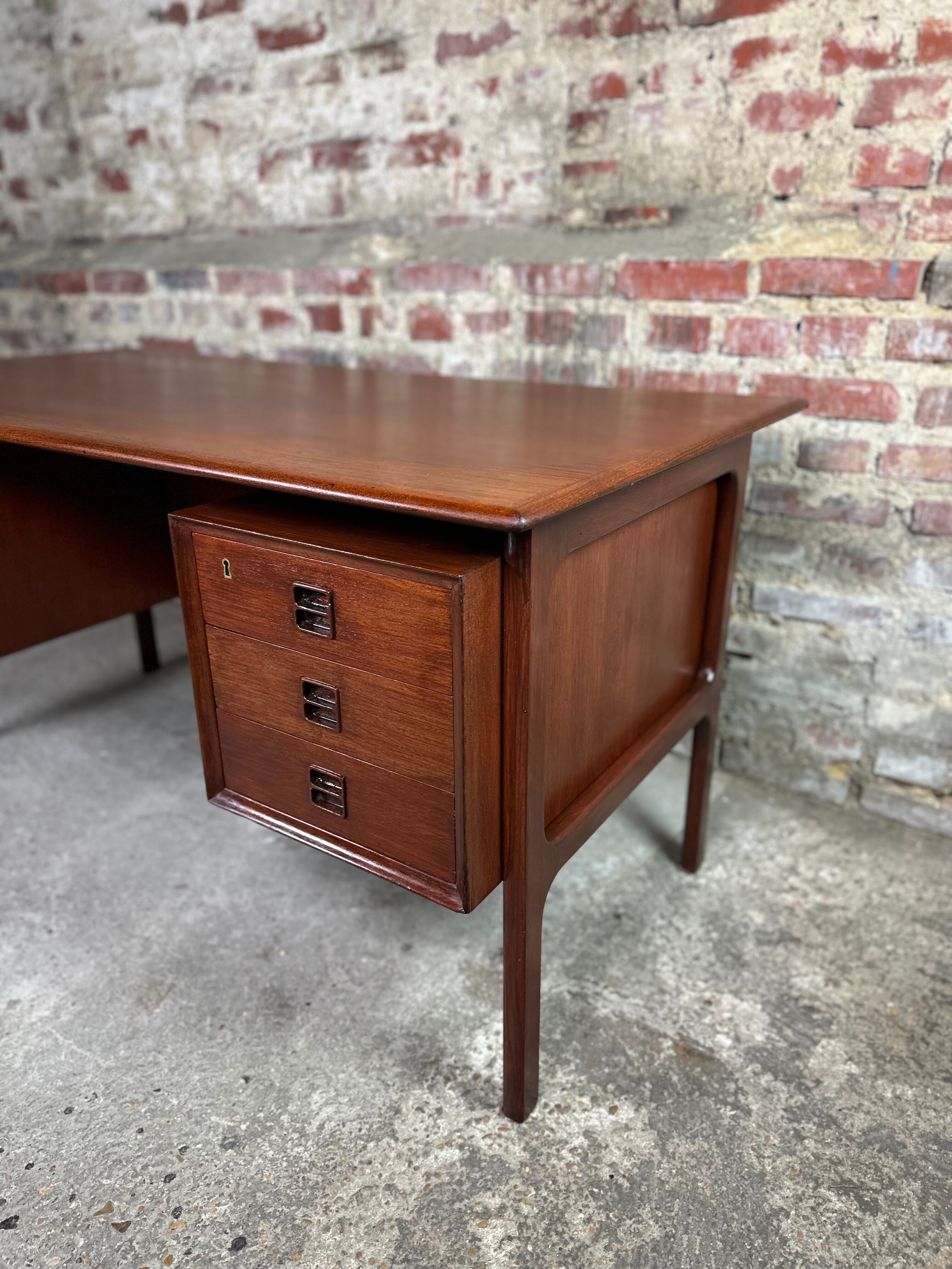 Scandinavian desk by Arne Vodder for Sibast, 1960