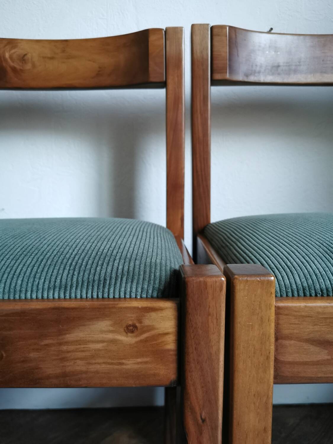 Set of 4 authentic Michelucci chairs