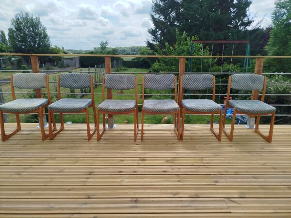 Ensemble de 6 chaises traineau, années 70