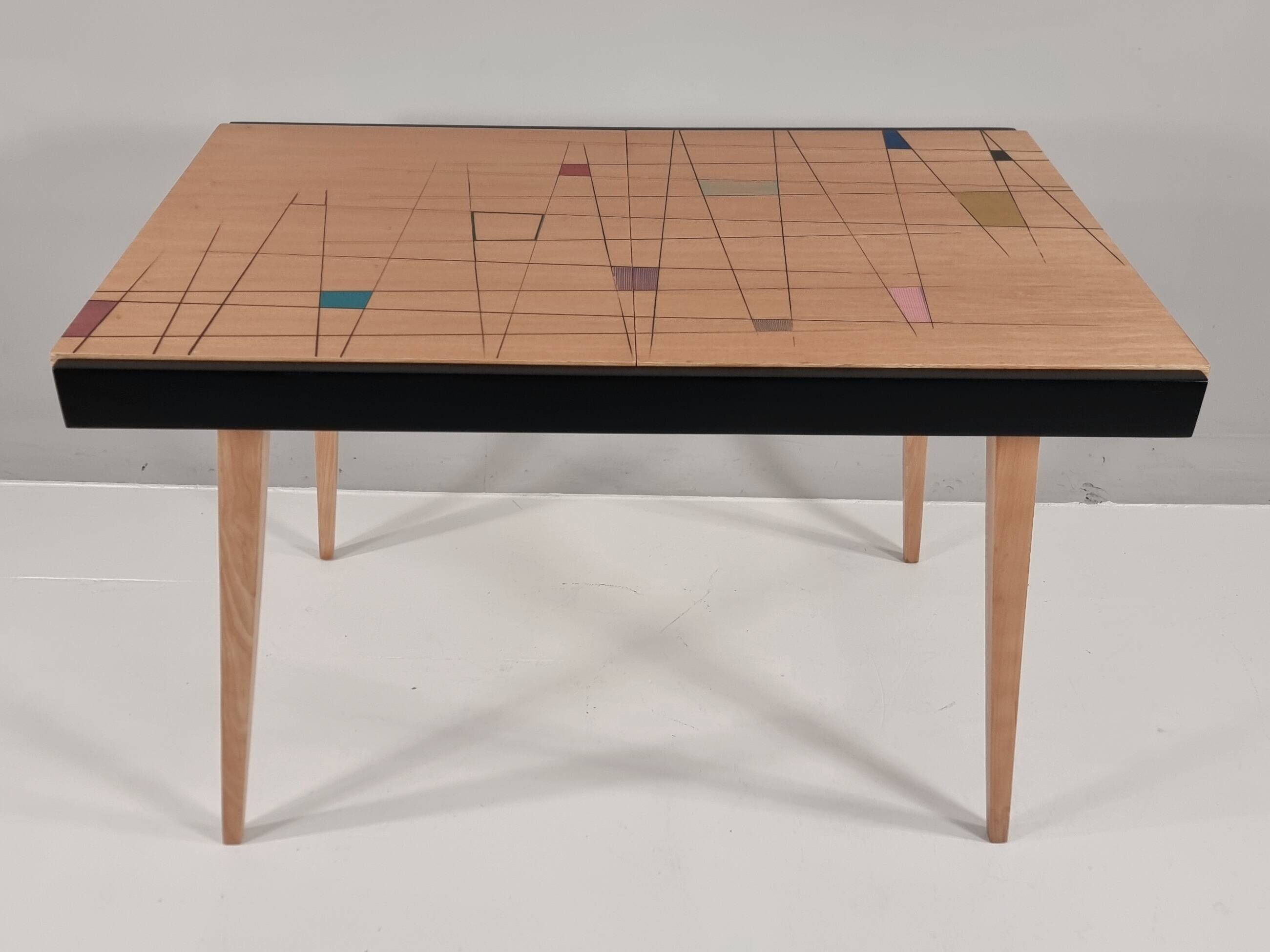 Table vintage en frêne, années 1970