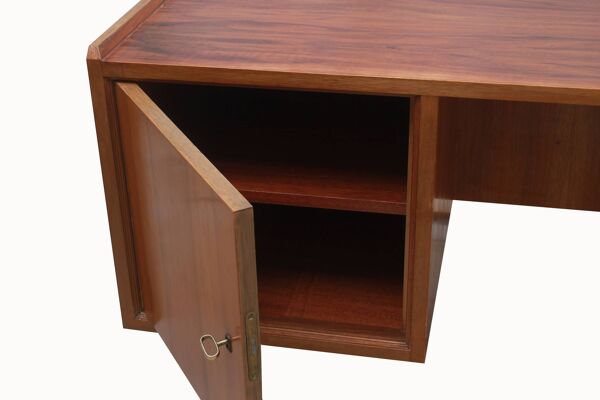 Bureau des années 1950 en noyer