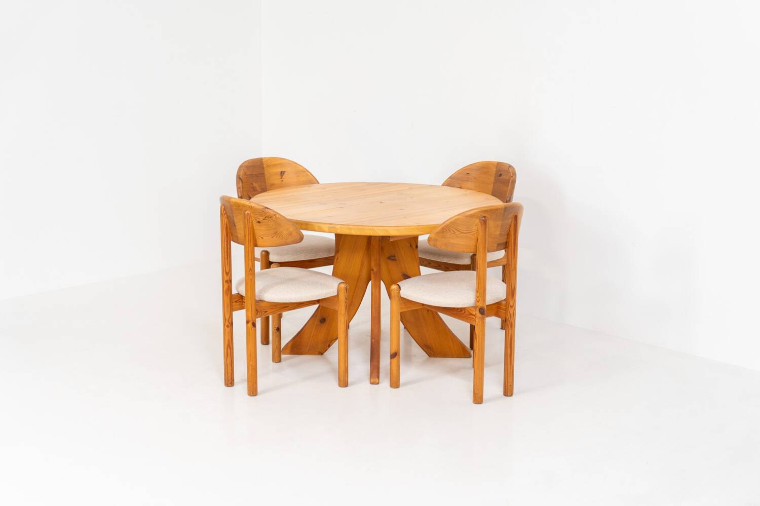 Dining set in pine with 4 chairs by Vamdrup