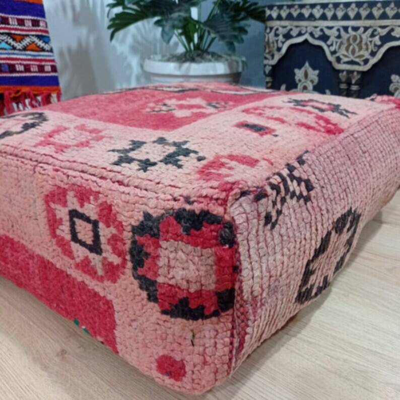 Handmade Berber pouf in wool 60 X 60 X 20 CM