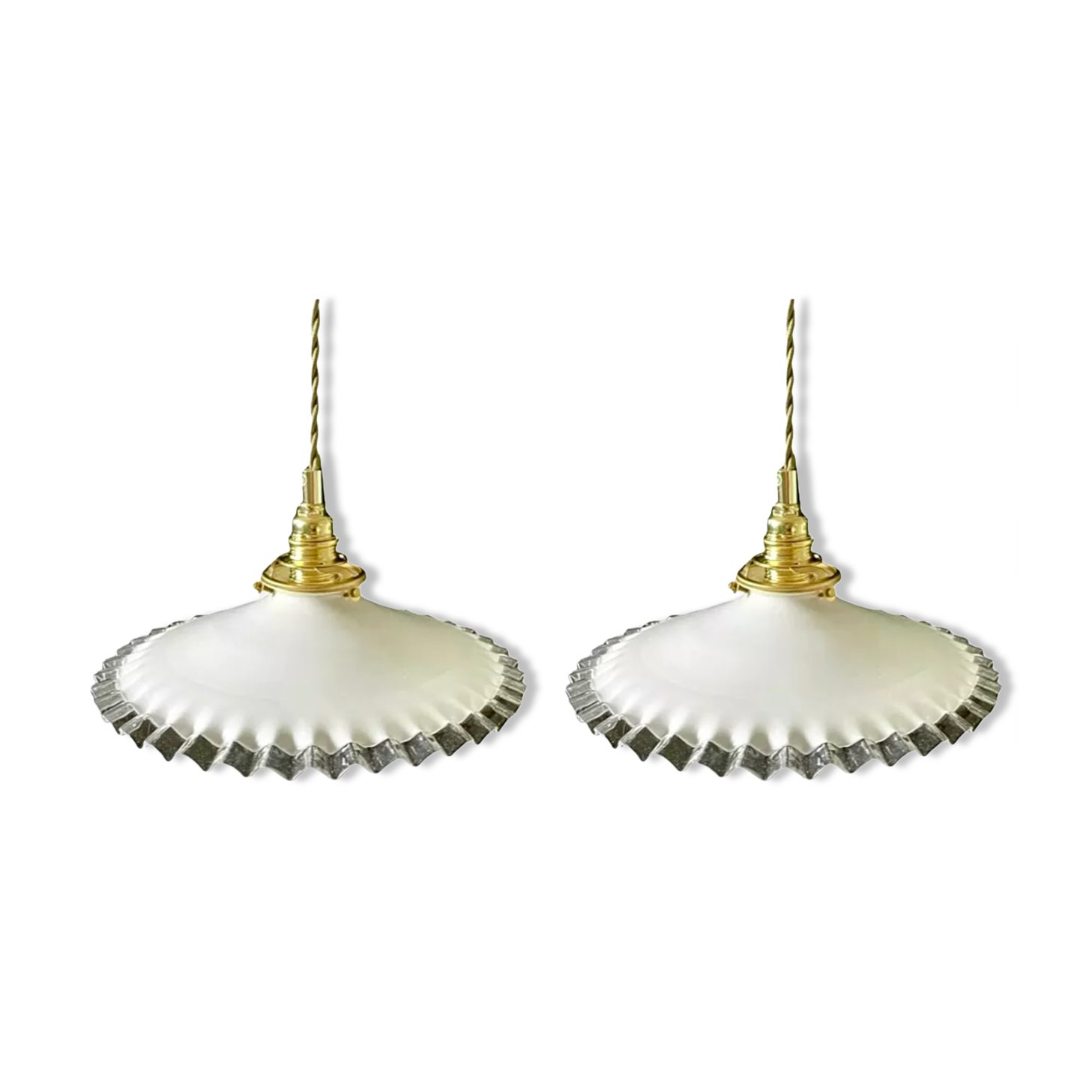 Set of two white opaline suspensions