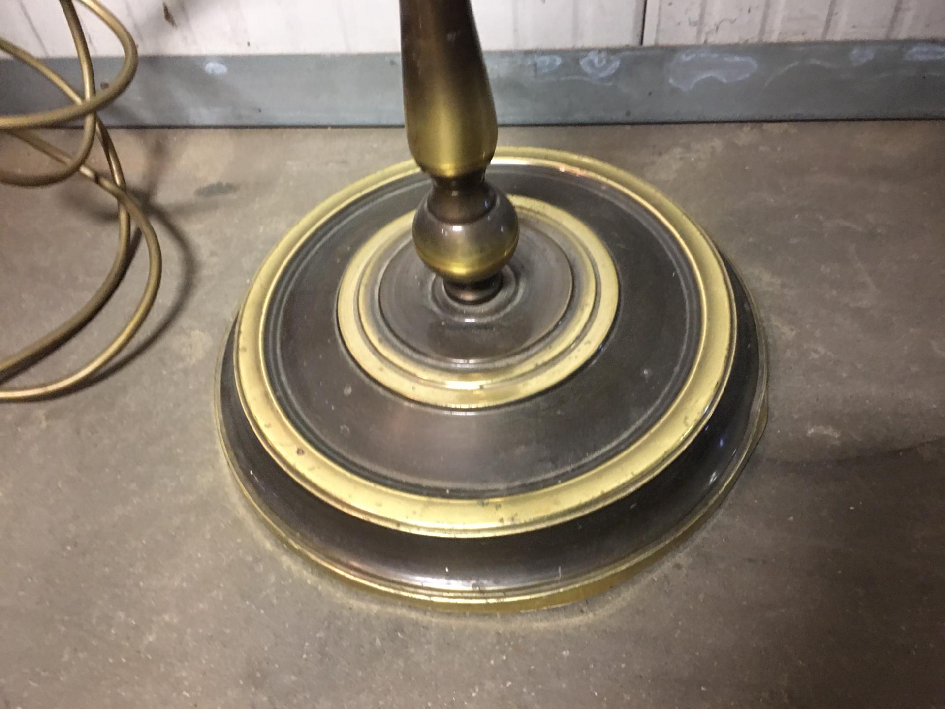 Lampadaire vintage en laiton