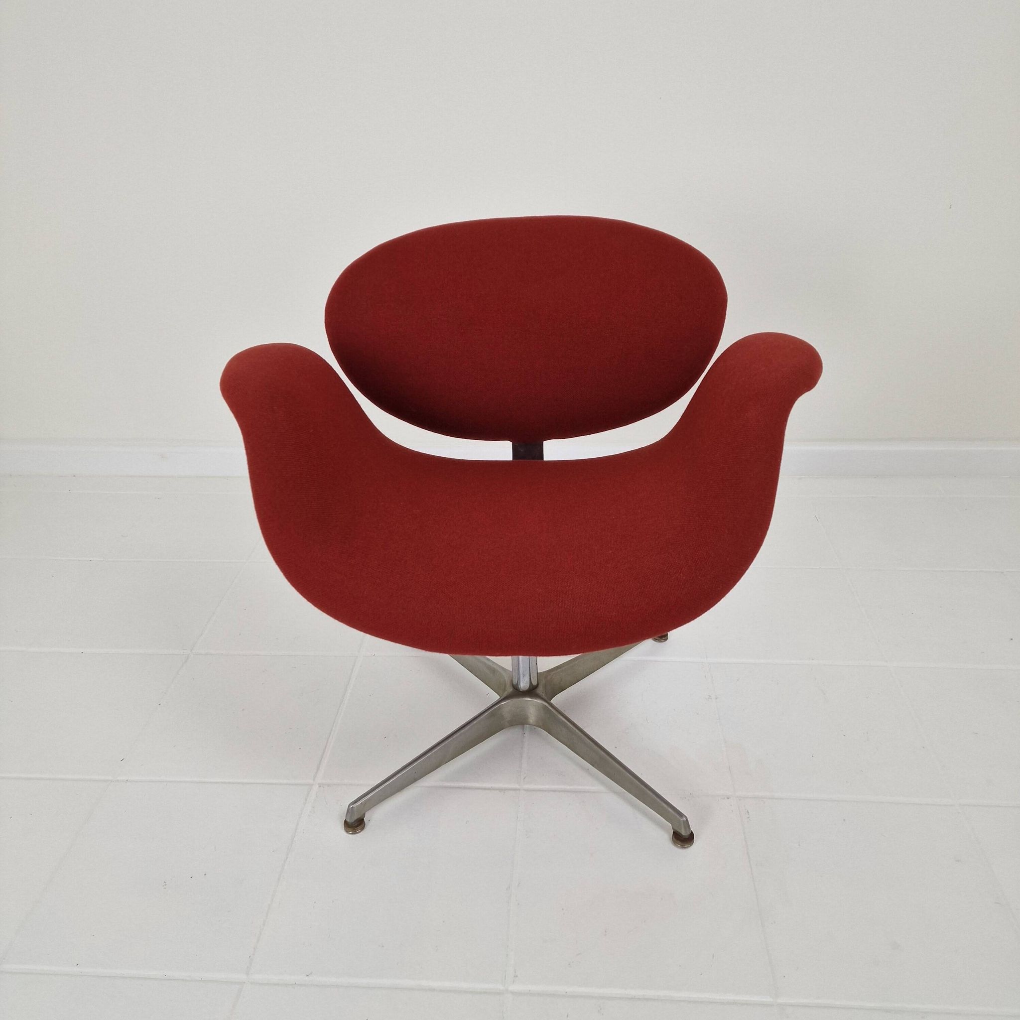 Little Tulip Armchair with cross base by Pierre Paulin for Artifort, 1970s