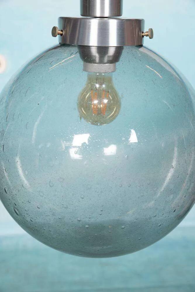 Space age ball lamp from the 60s/70s.