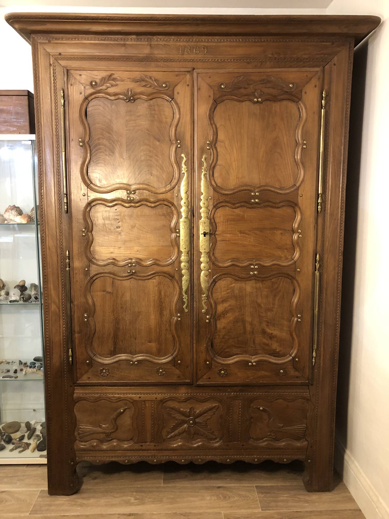 Breton wedding armoire in chestnut - Dated 1869