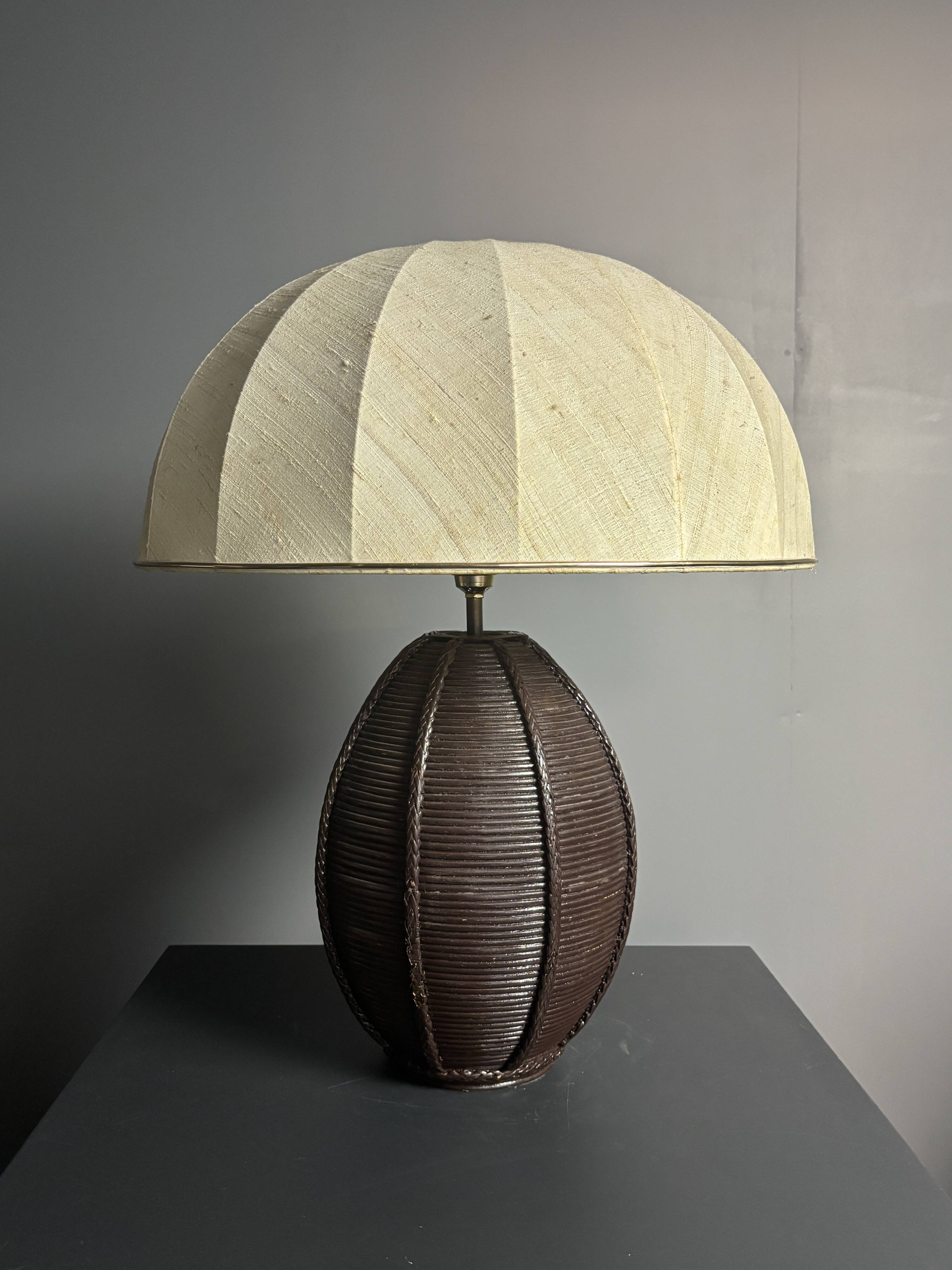 Lampe de table extra large en rotin à tige de crayon avec abat-jour en forme de champignon, années 1970
