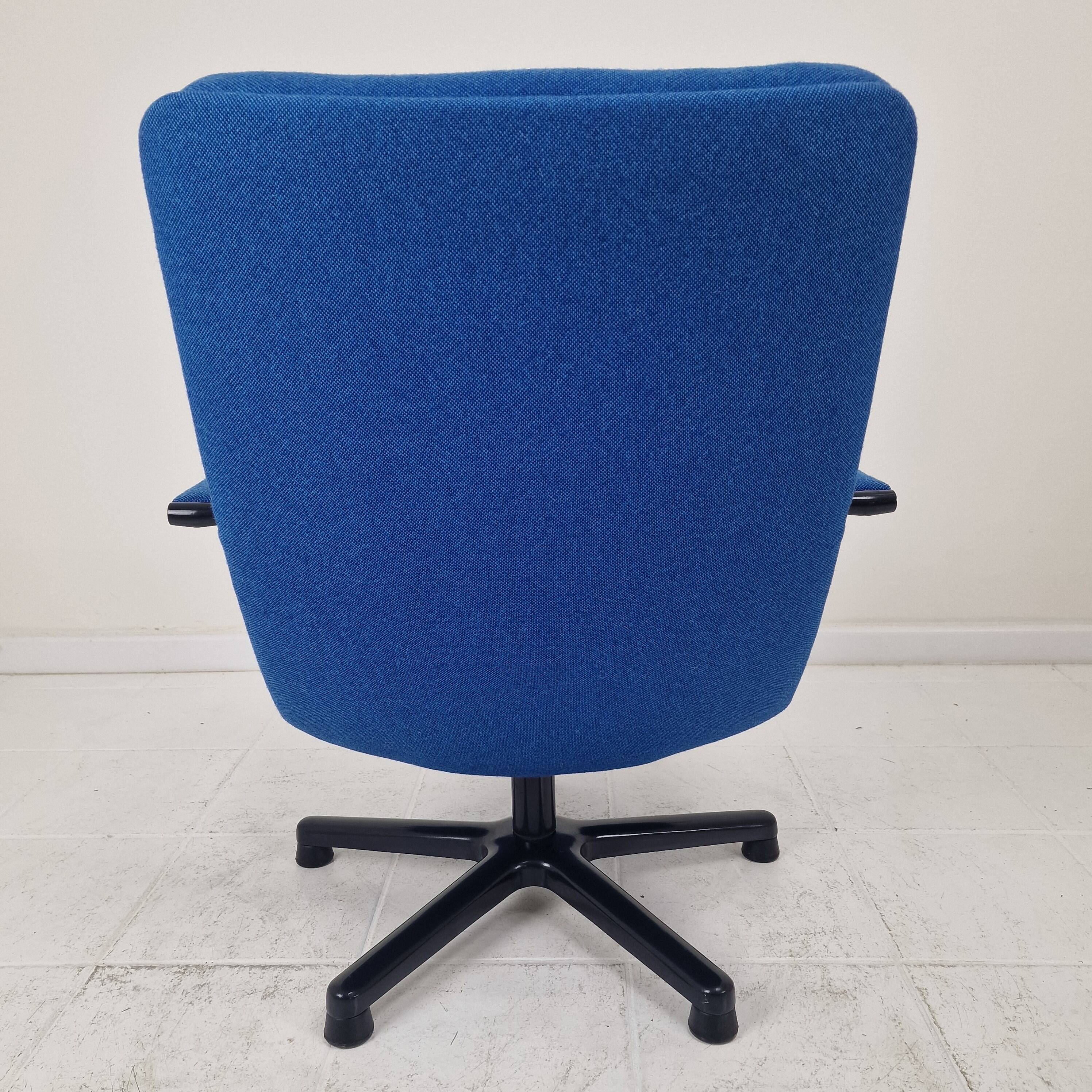 Artifort F141 Lounge Chair by Geoffrey Harcourt Design 1972 (2000s Product)