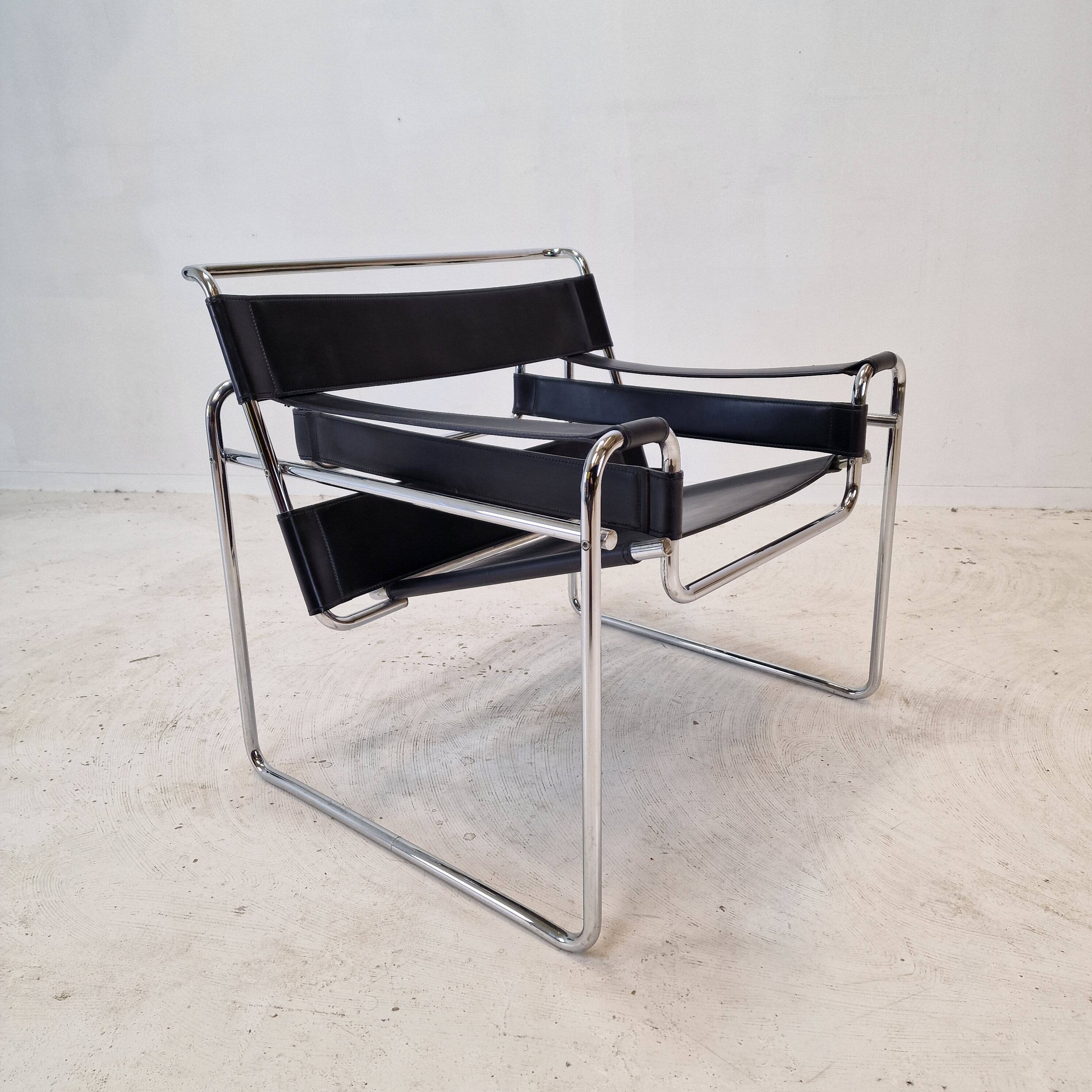 Set of 2 Wassily Chairs by Marcel Breuer