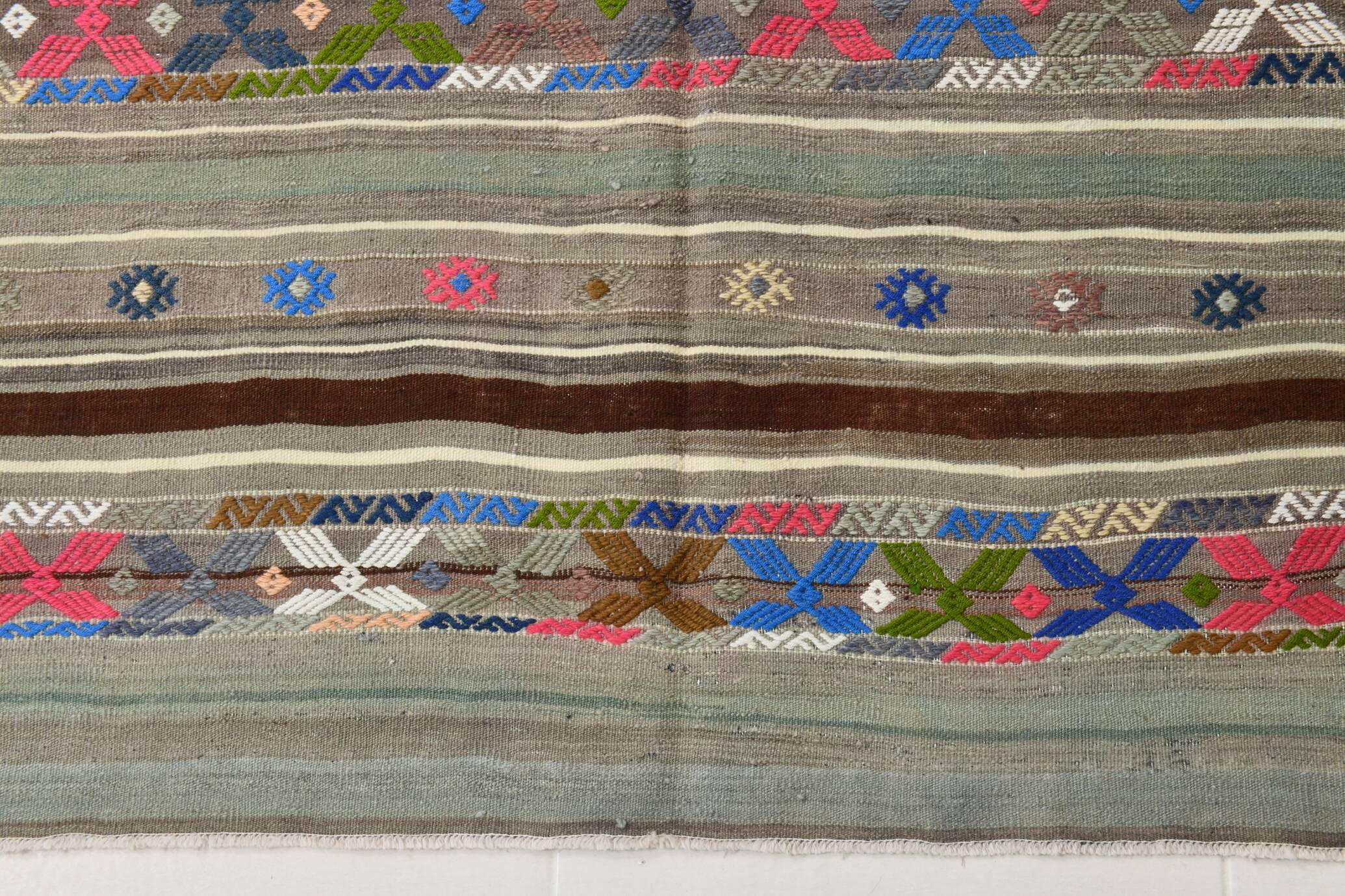 5x7 Gray & Green Pinstriped Turkish Kilim Rug, 147x218Cm