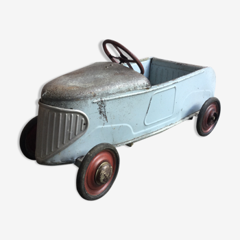 Old metal pedal car 1930