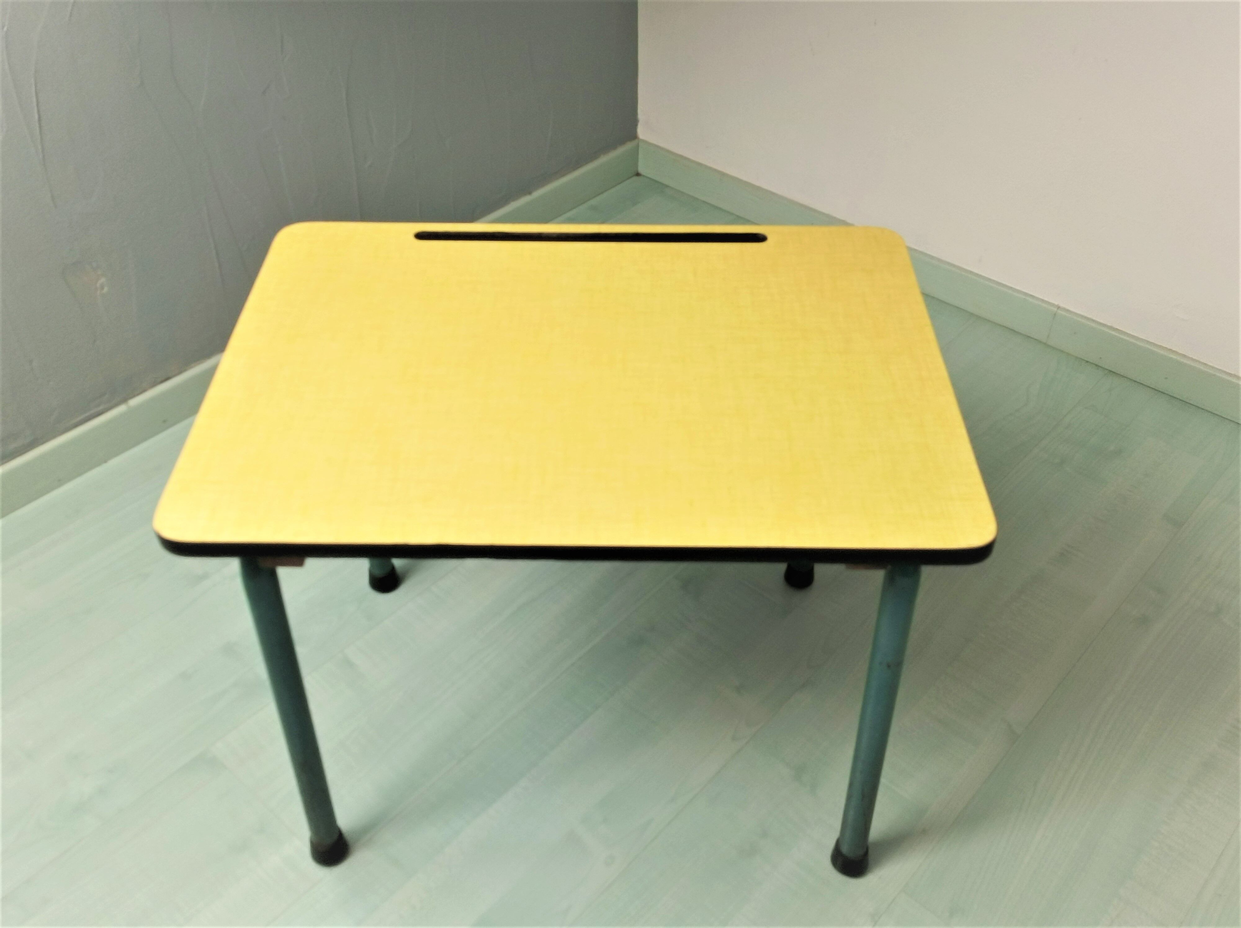 Formica School Office