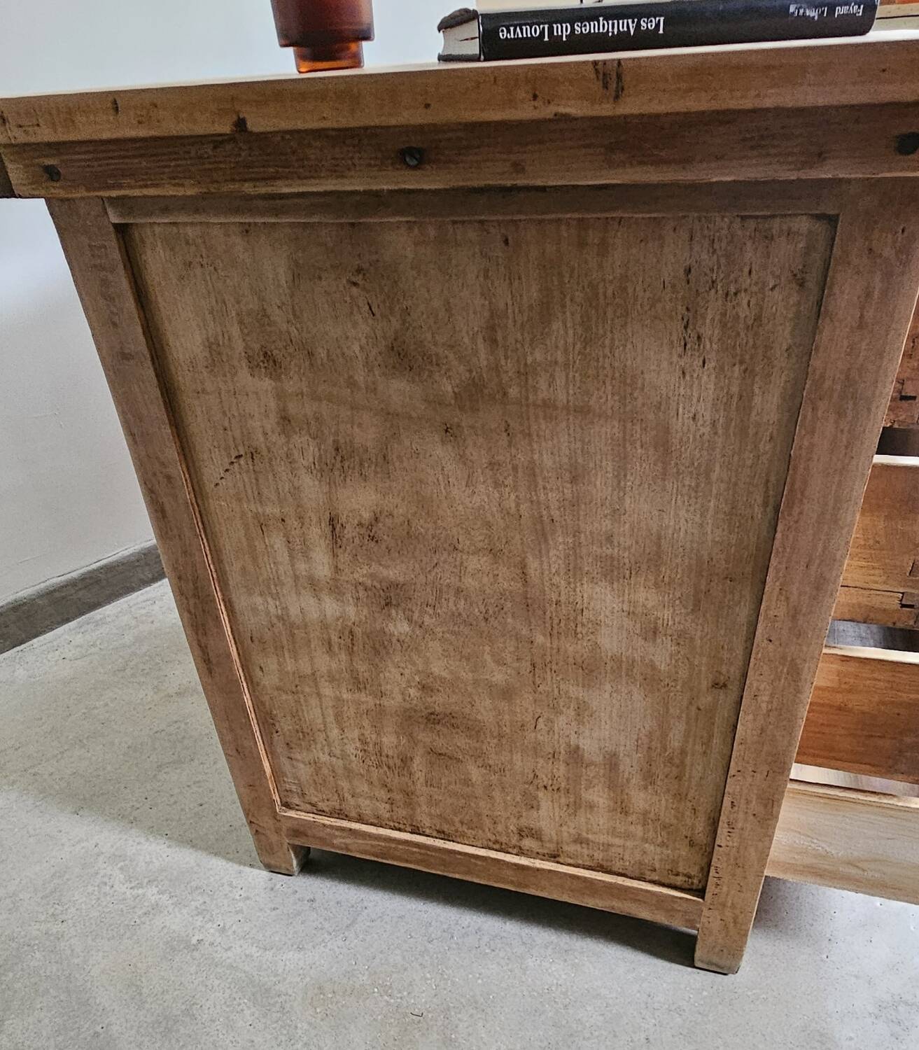 Vintage master desk with 2 drawers.