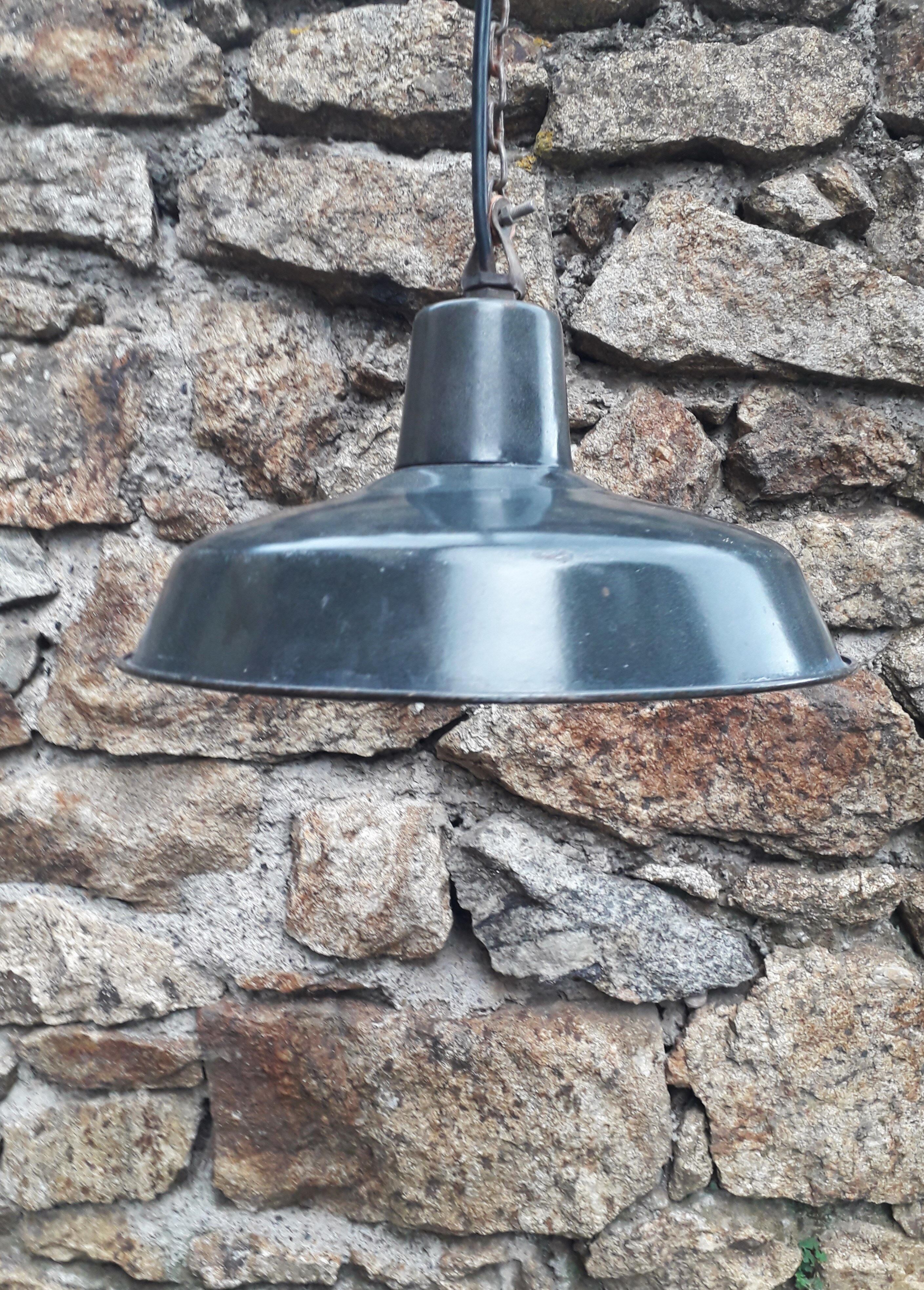 Old industrial suspension - enamelled sheet metal - 1950