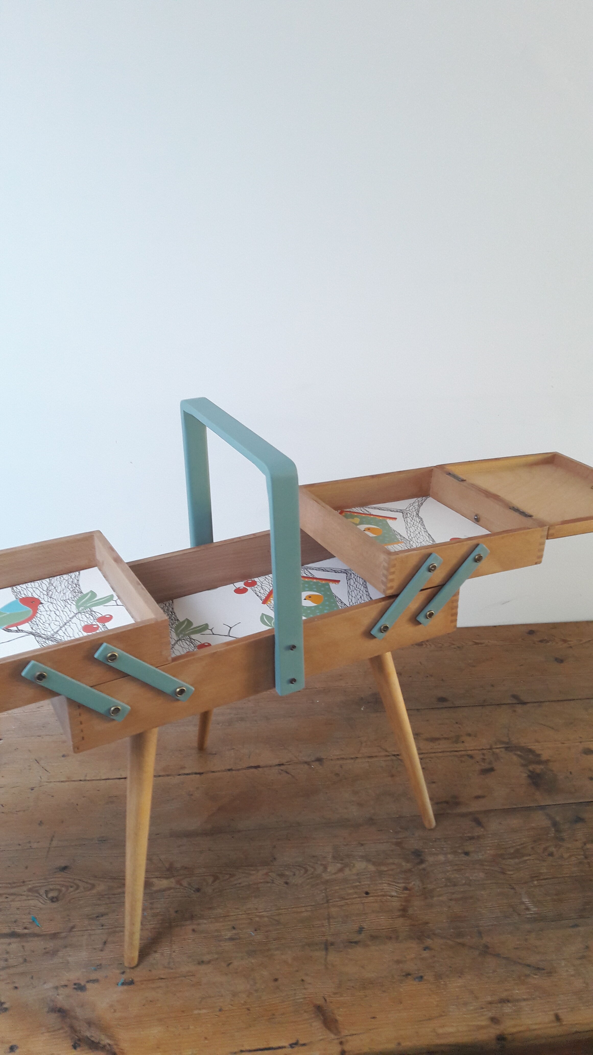 Worker tripod feet compass