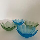 Lot of 4 glass cups in flower shape
