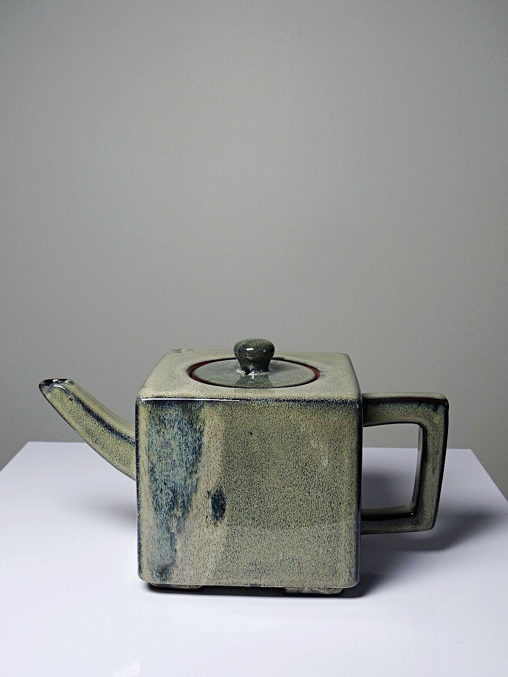 Chinese tea set in glazed terracotta, teapot and 4 cups, 1980s.