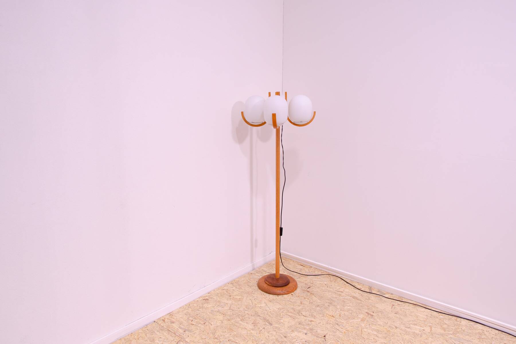 Lampadaire d'hôtel de l'ère atomique, Tchécoslovaquie, années 1970