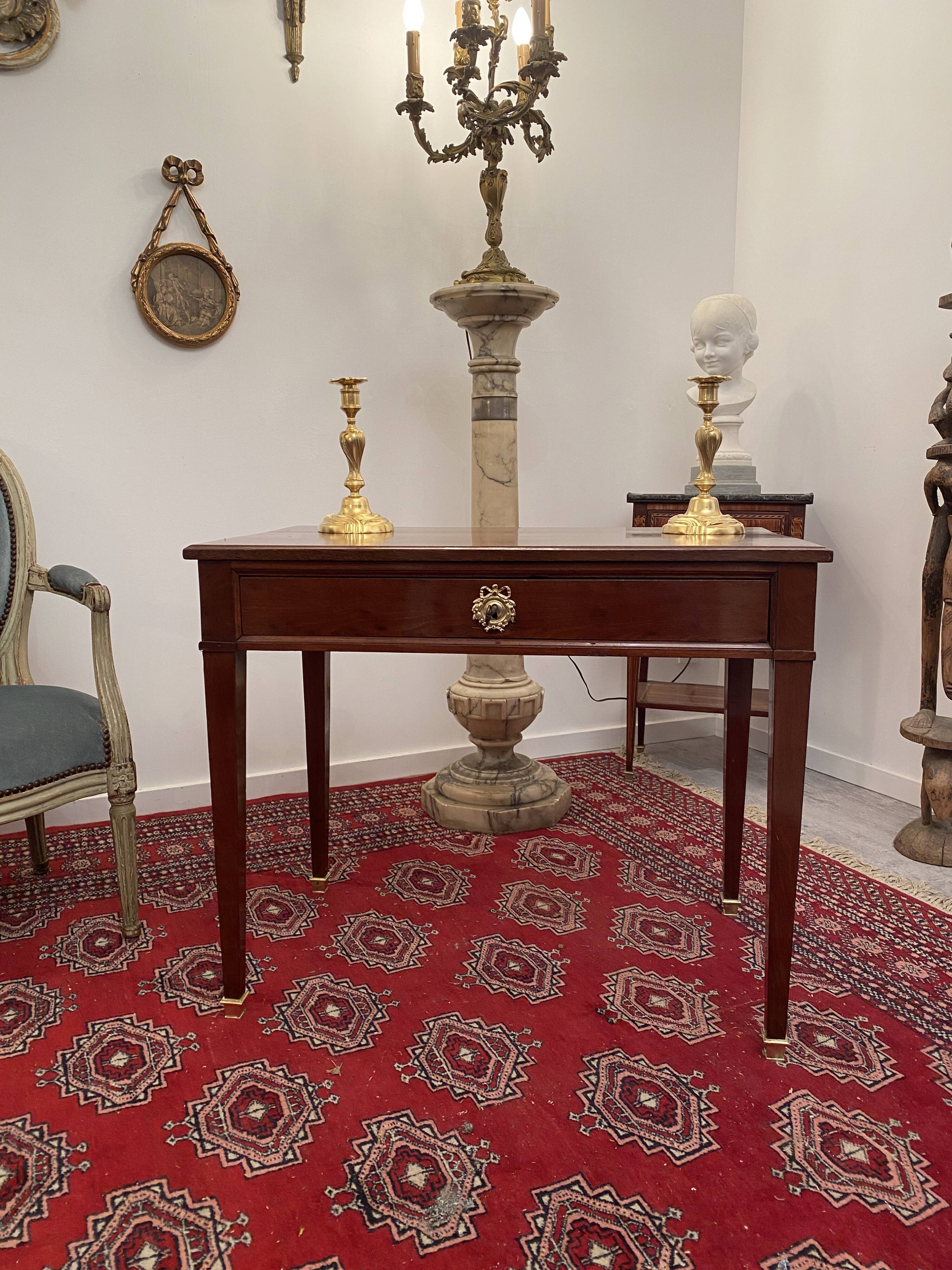 Office in mahogany from Louis XVI