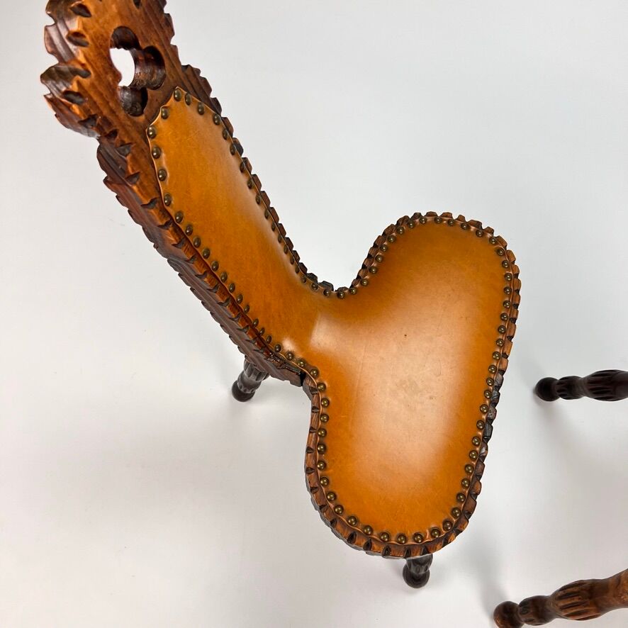 Set of 2 mid century brutalist oak tripod stools, 1960s