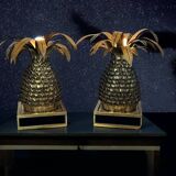 Pineapple-shaped lamp. in the "jansen of the 70s" style in metal.