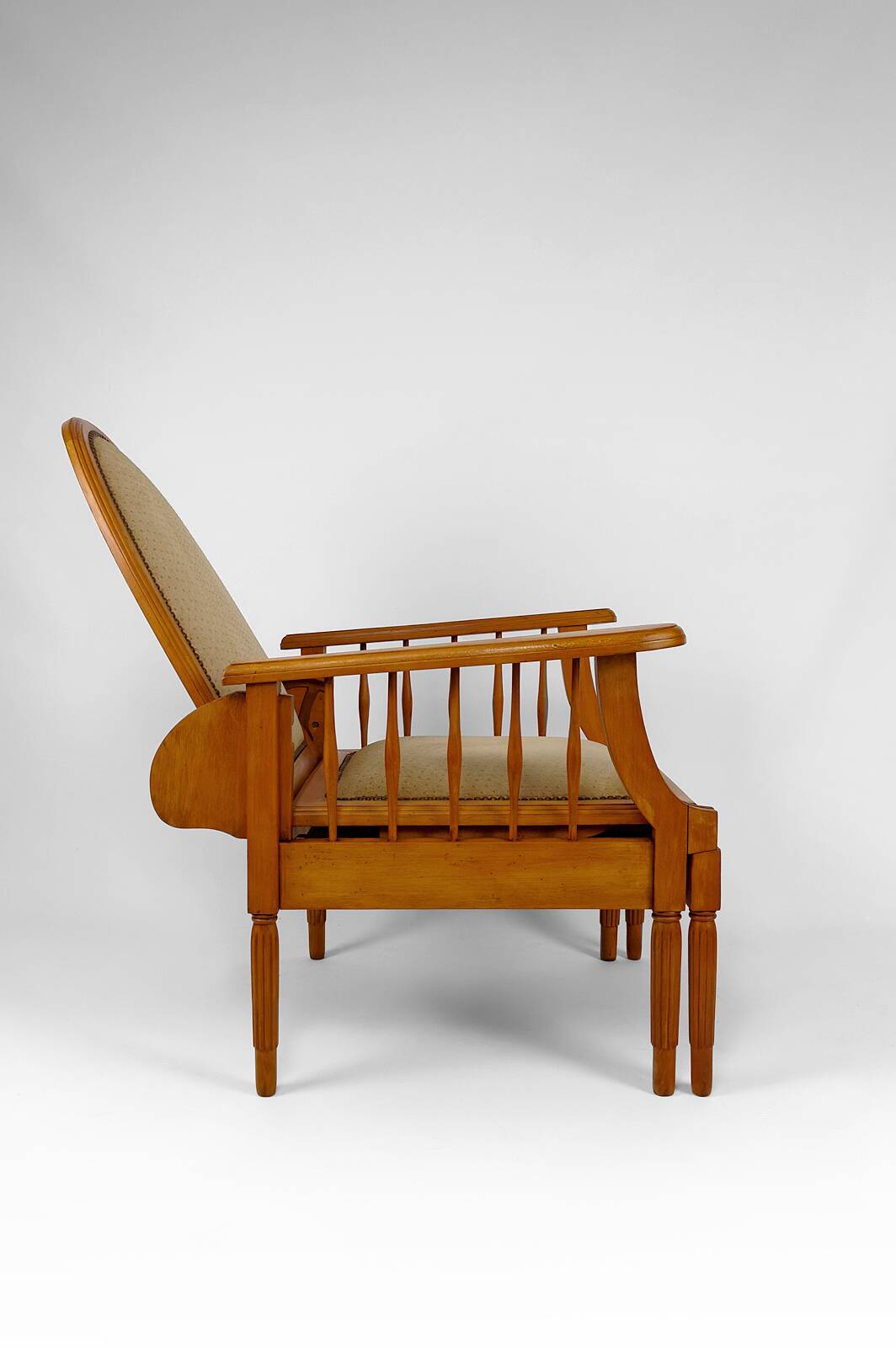 Morris beech lounge chair, Art Deco, France, Circa 1925
