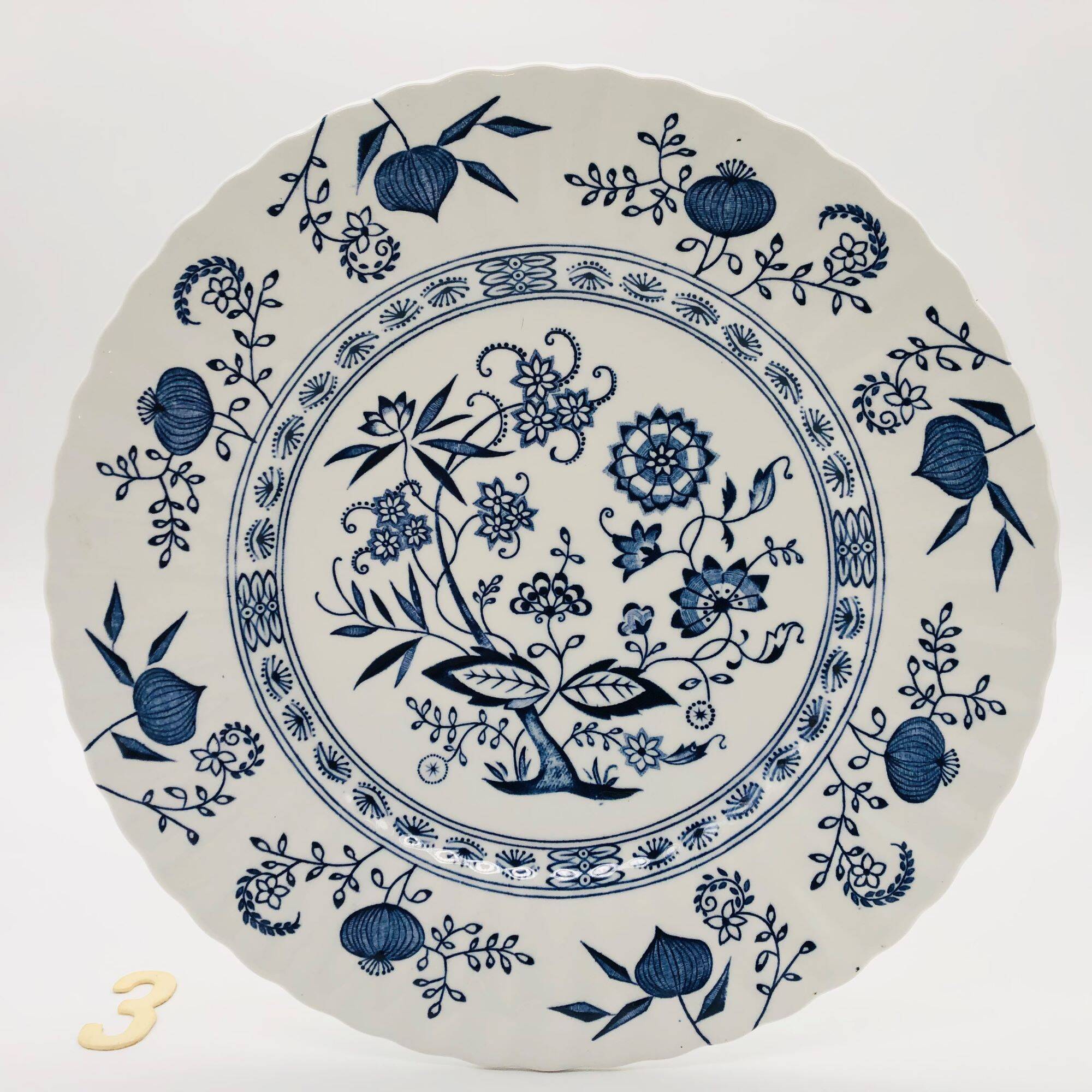 6 Dinner plates, J & G Meakin Classic White Blue Nordic.