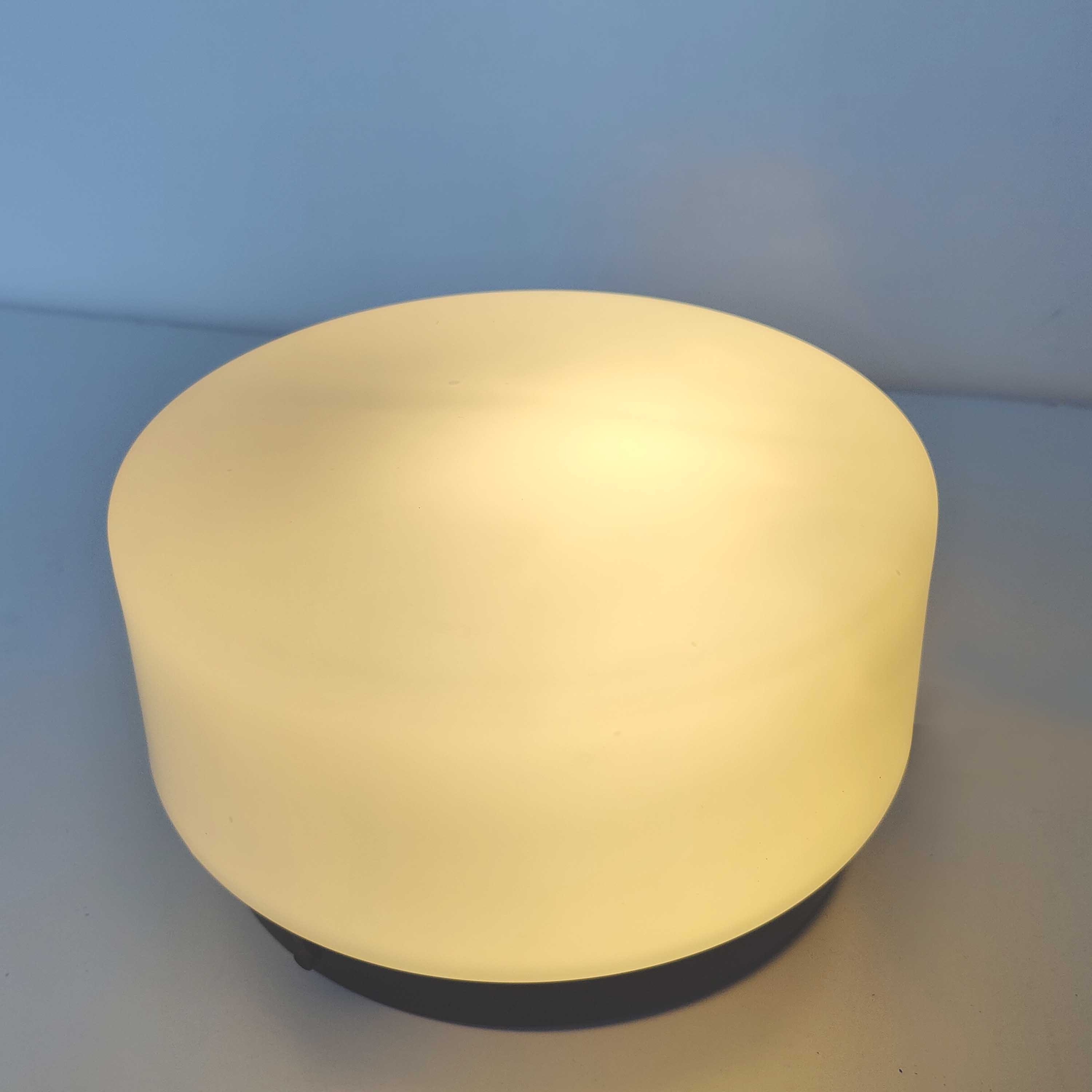 Round opaline and bakelite wall lamp Lumisec D.20cm