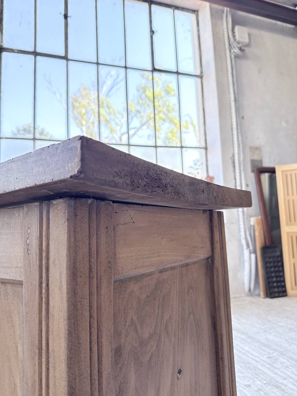Walnut trade counter 2m5