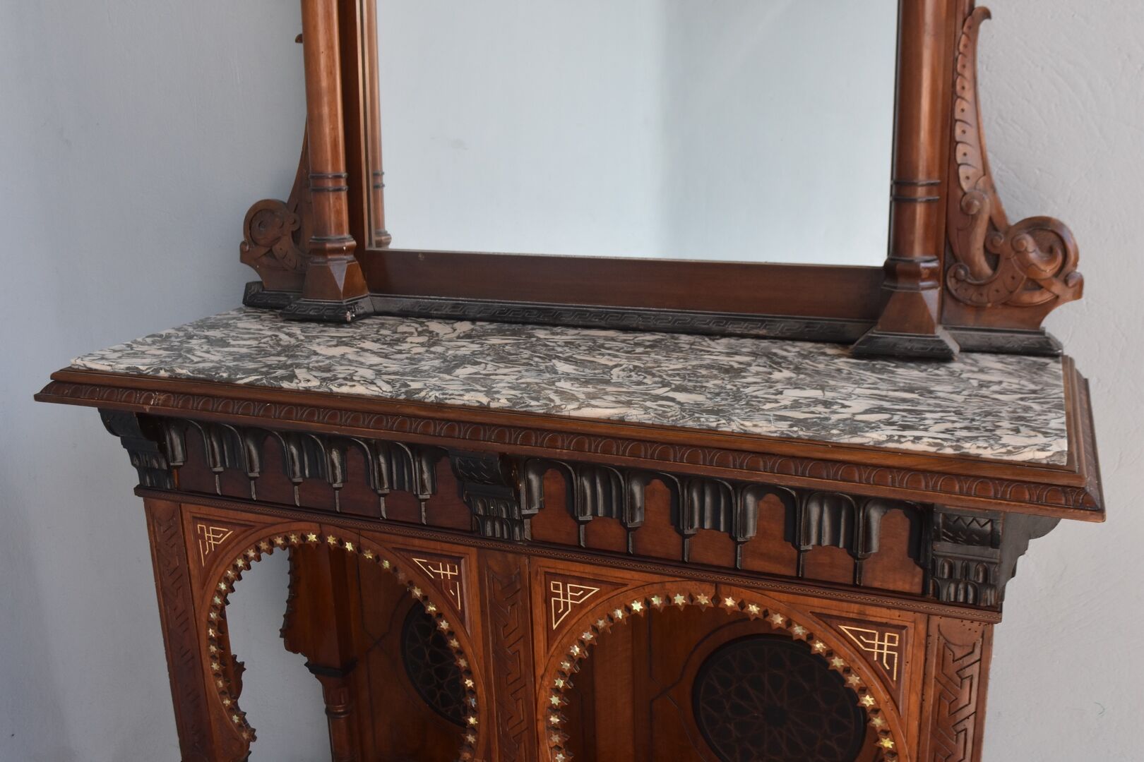 Syrian console and its mirror time late XIXth