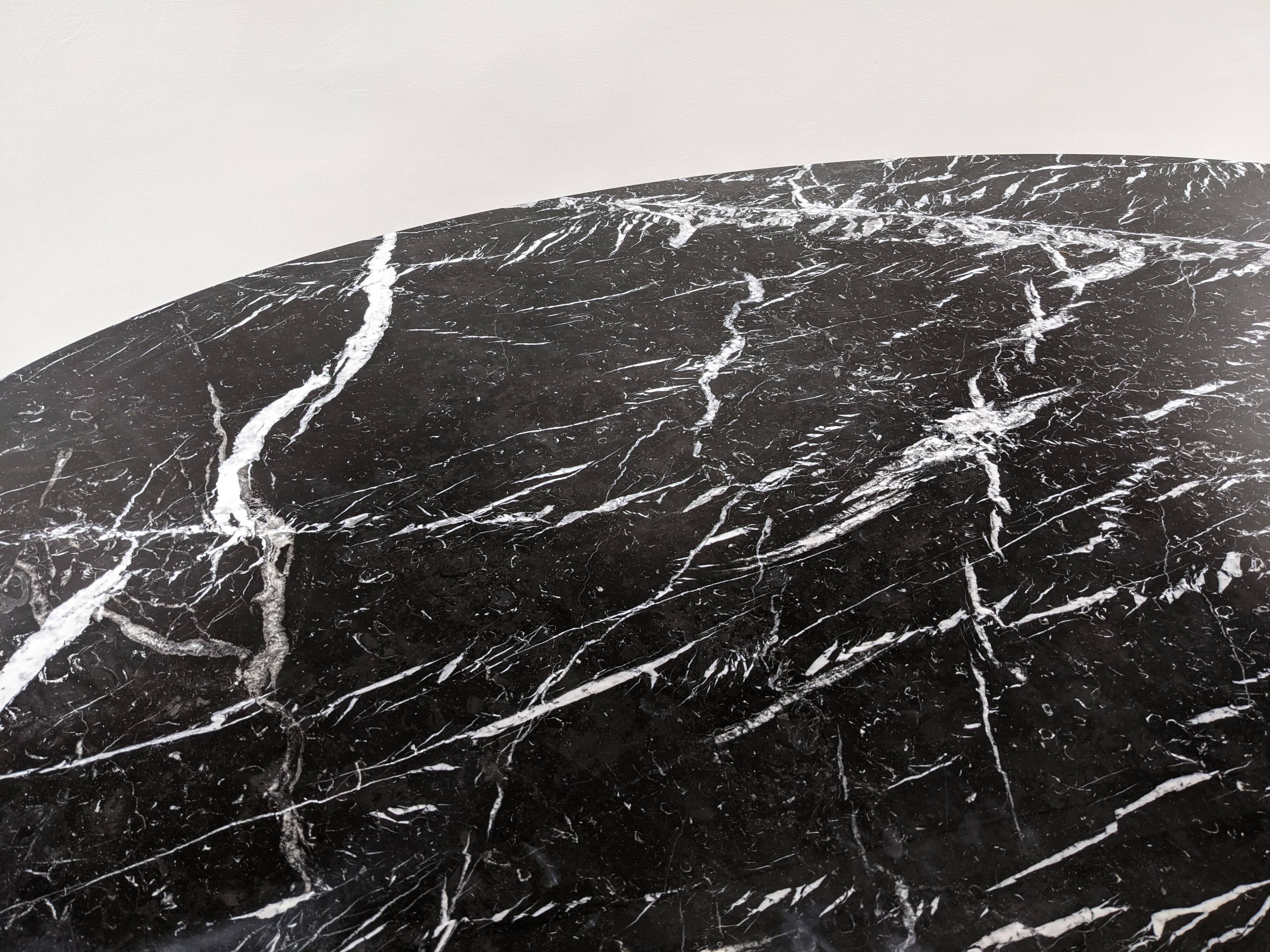 Eero Saarinen's marble tulip table marquina for Knoll