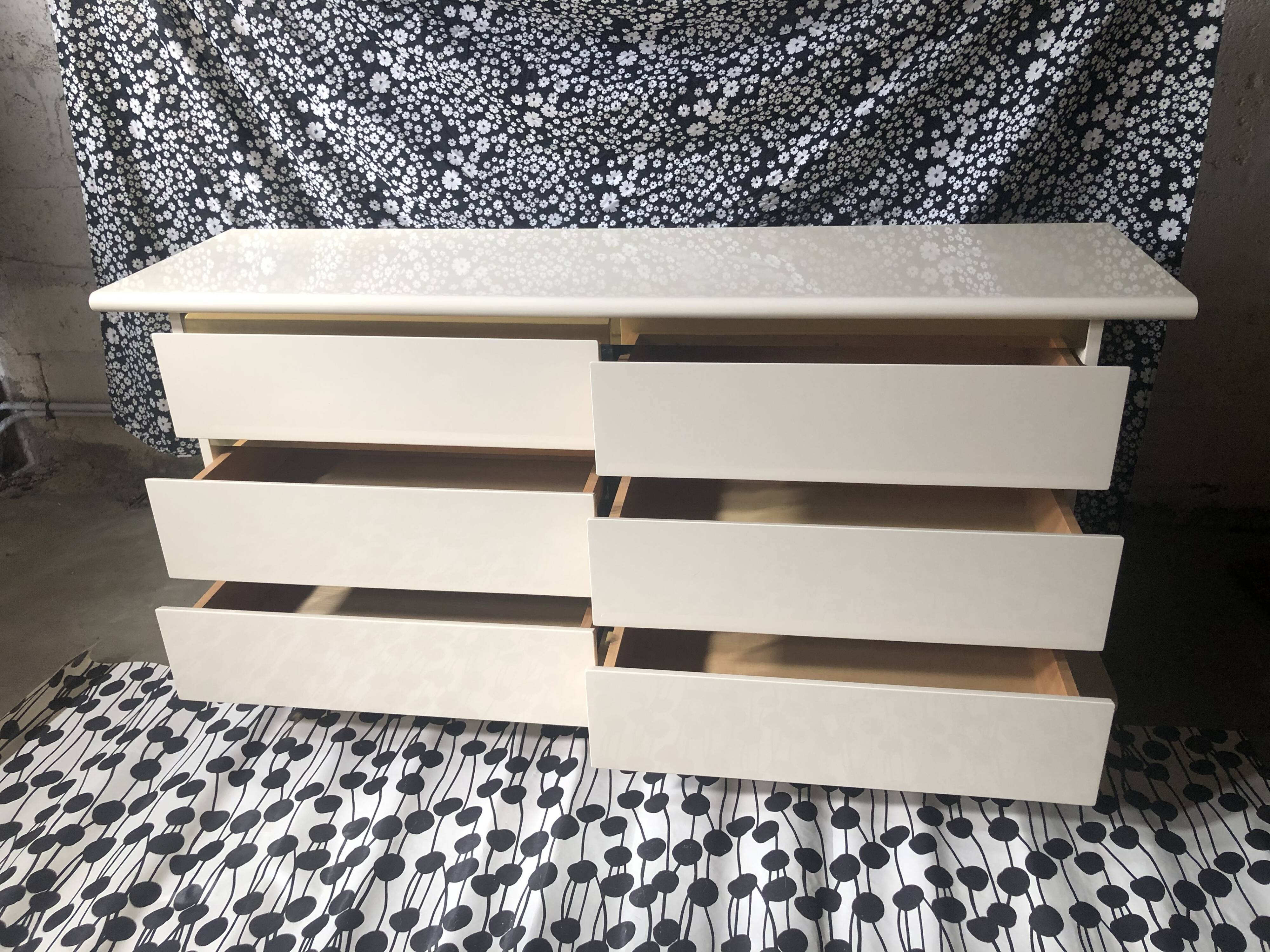 Jean-Claude Mahey dresser