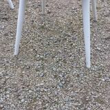Set of 4 Scandinavian style chairs from the 50s in white lacquered wood and red skaï patties