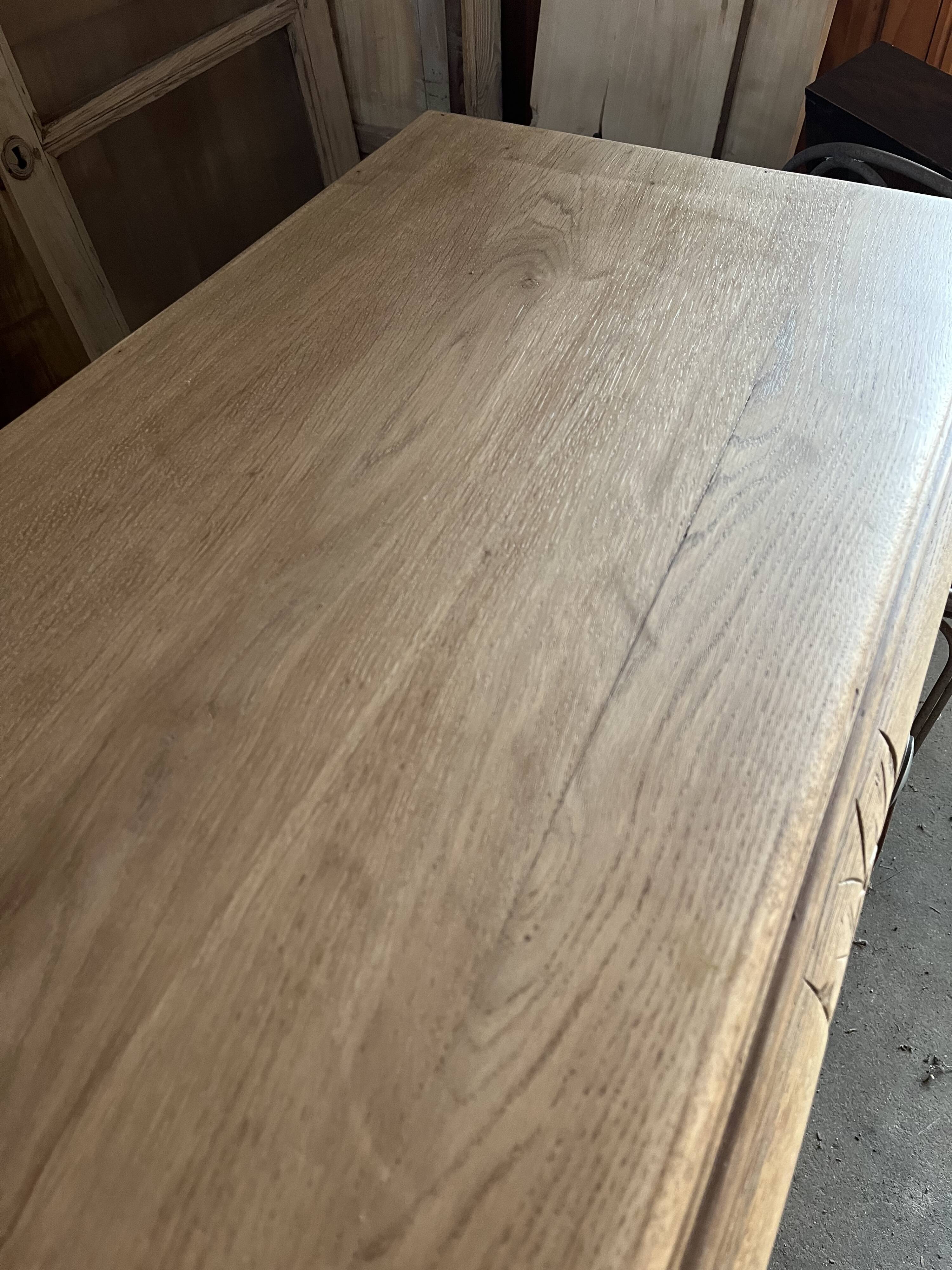 Art Deco chest of drawers