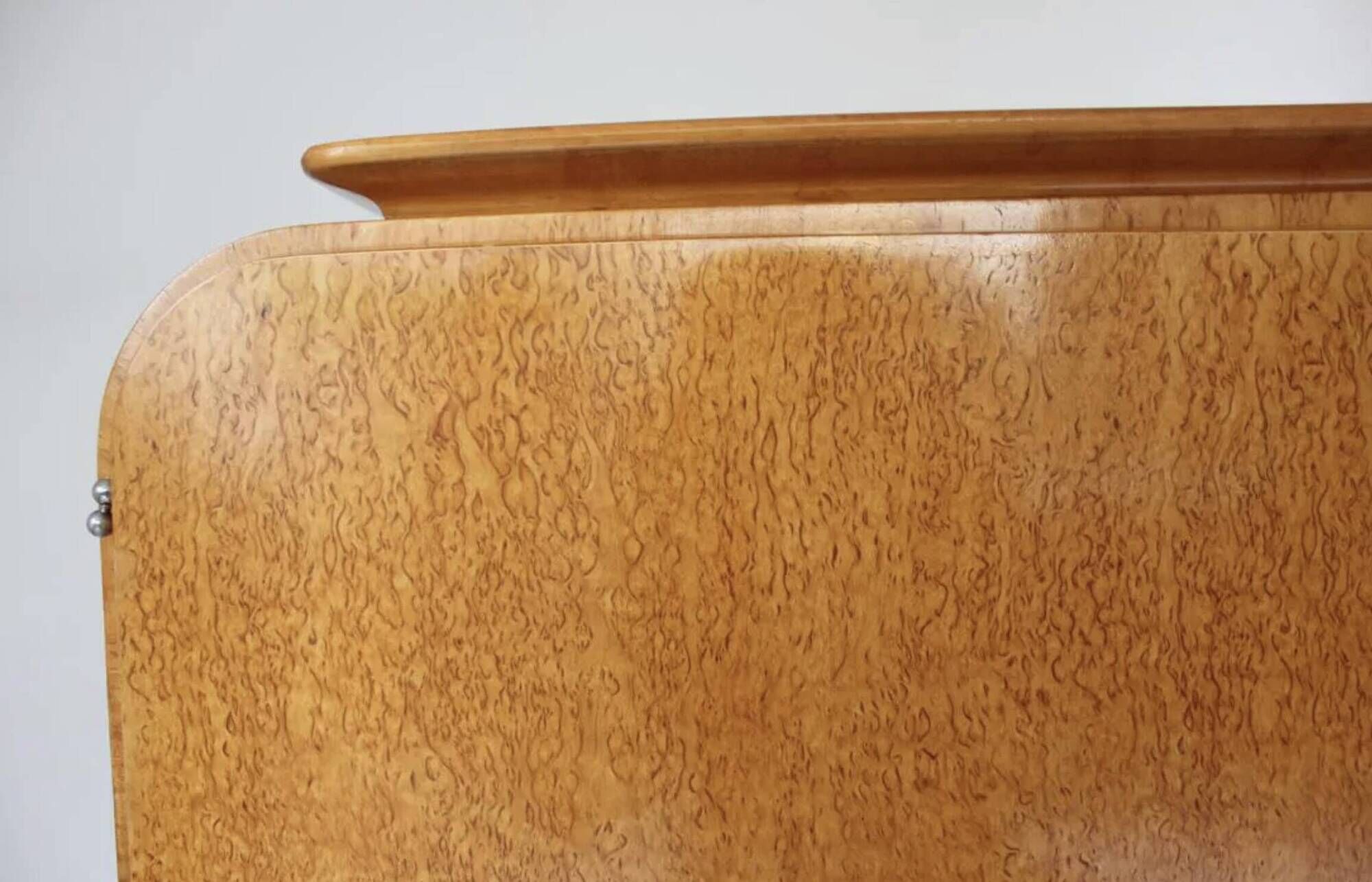 Art Deco enfilade in birch burl attributed to Jindřich Halabala, Czech.