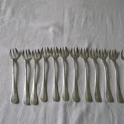 12 fourchettes à huitres métal argenté époque art nouveau