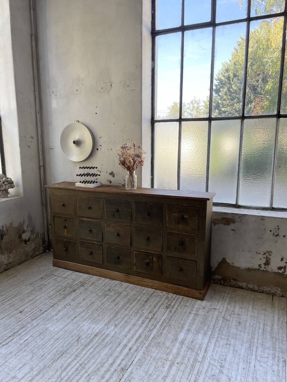 Green patina workshop furniture