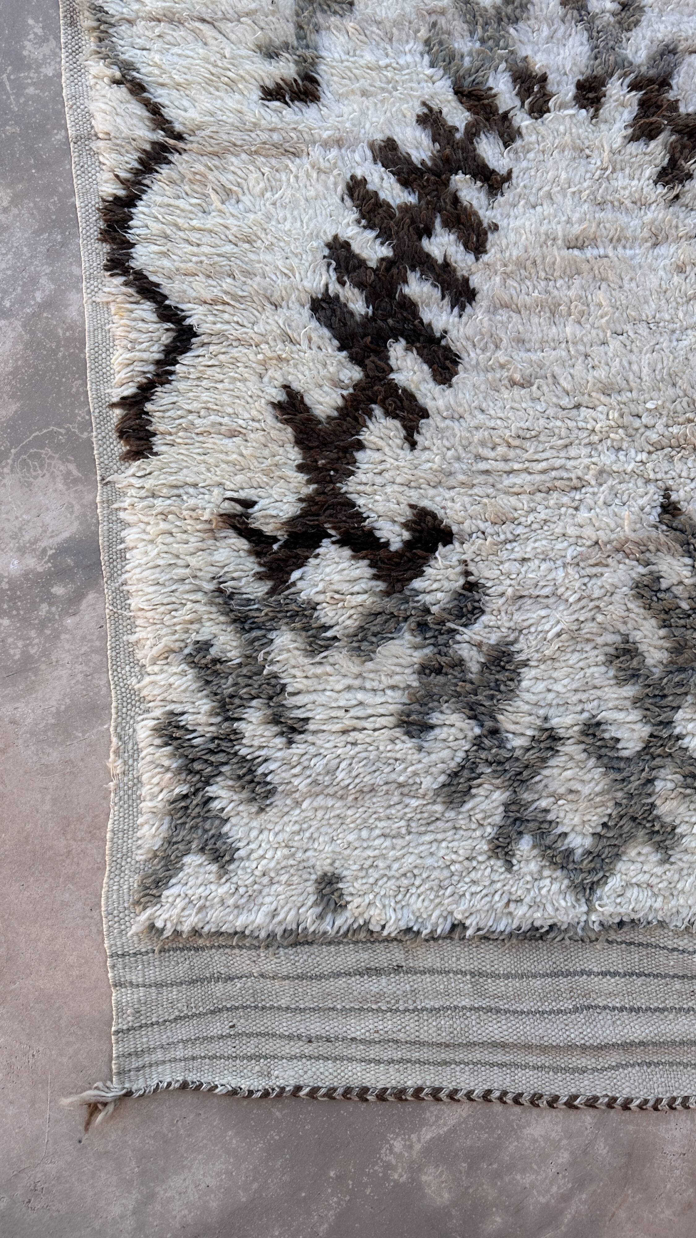 Moroccan Talsint rug white - 177 x 340 cm