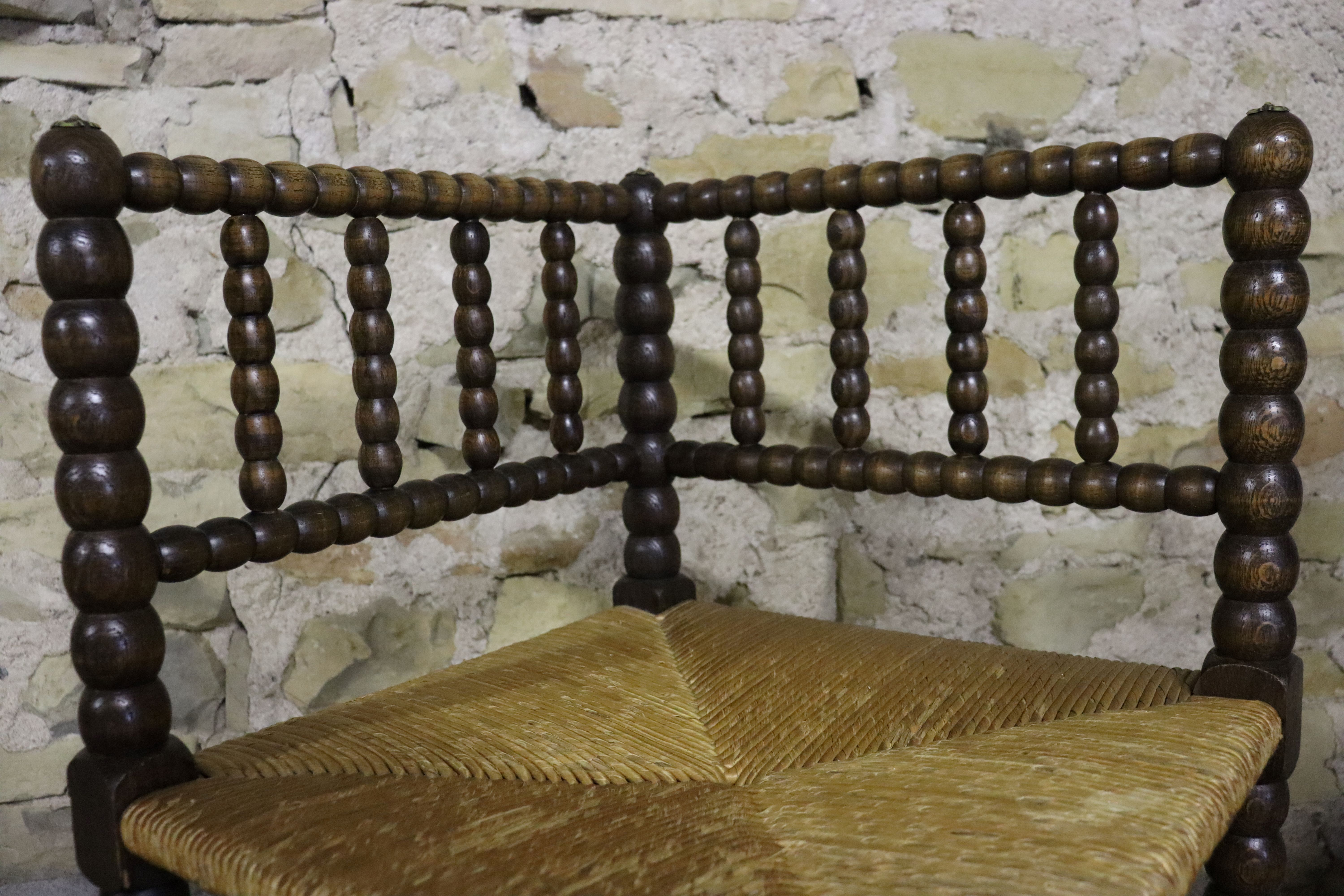 Pair of mulched chairs