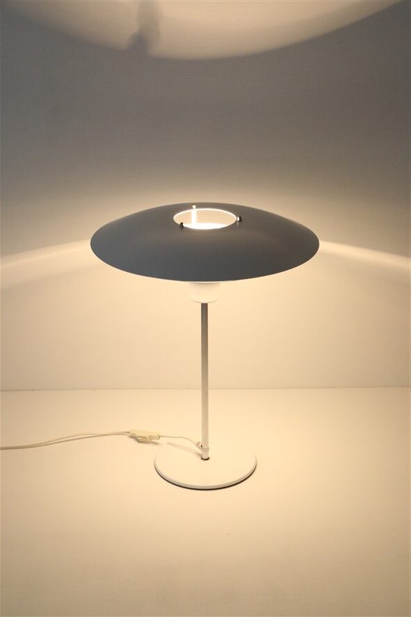 Danish modern design multilayer table lamp / desk lamp / 1970s / 1980s