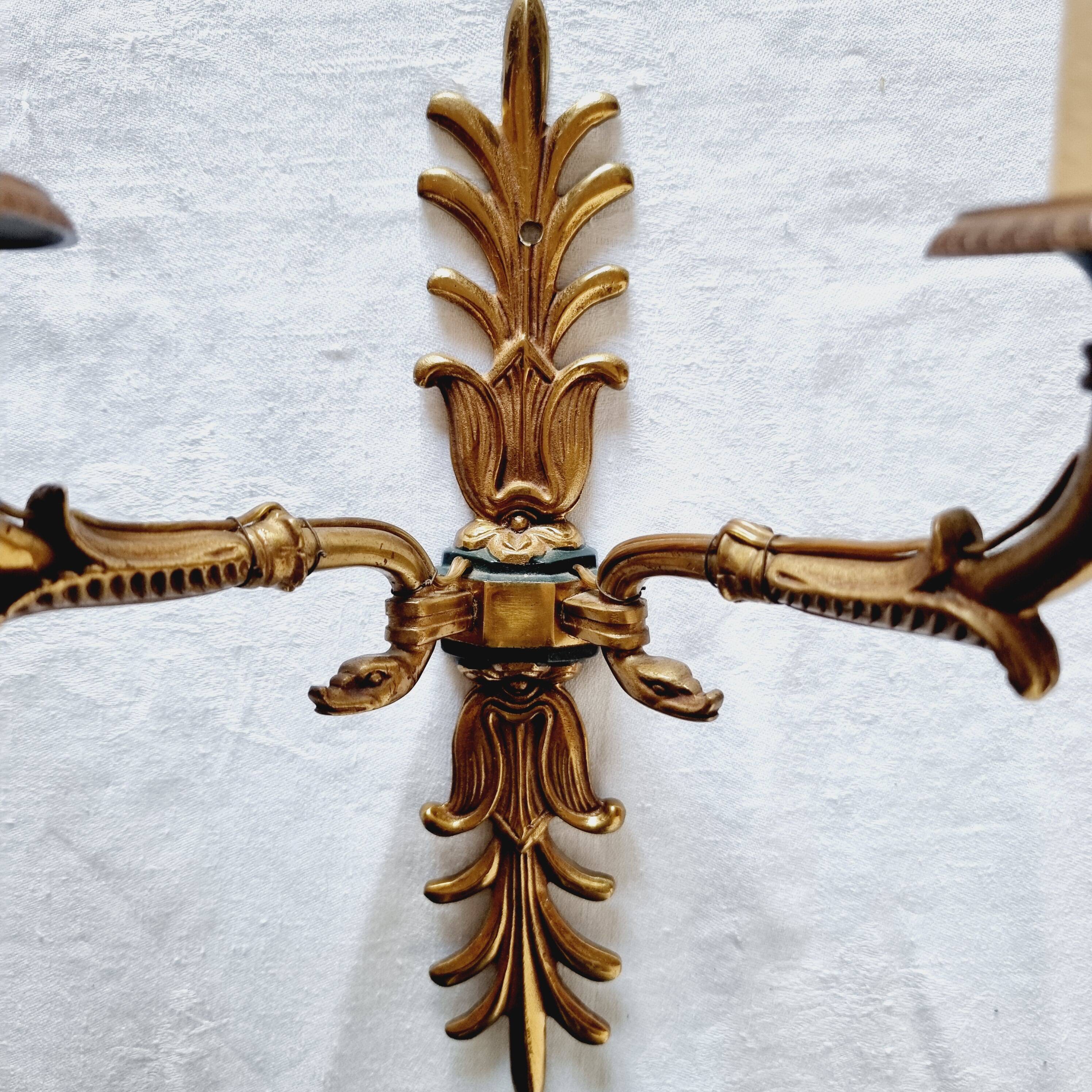 Pair of Empire style wall sconces in gilded bronze and Empire green, mid