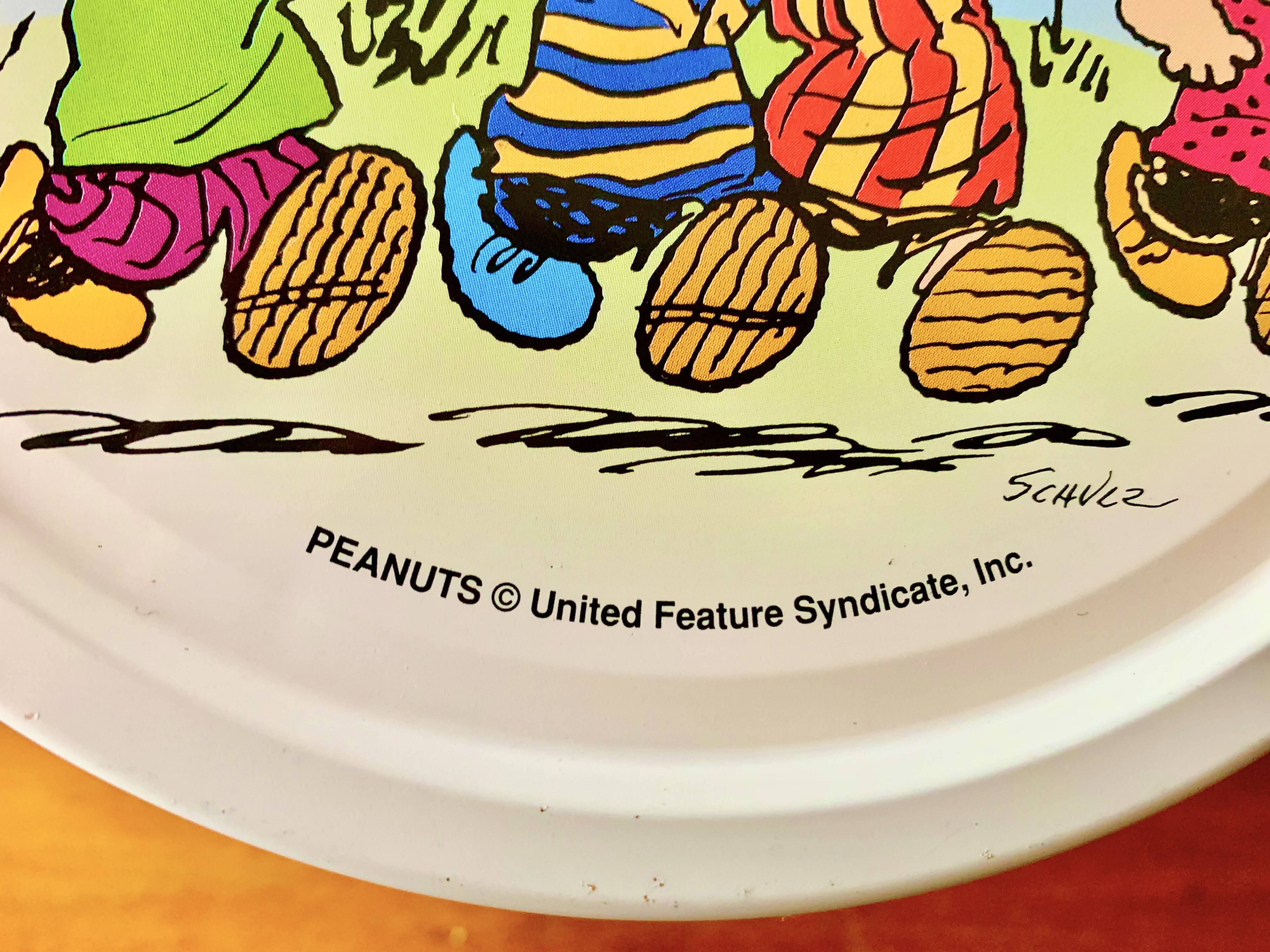 Vintage Snoopy metal box