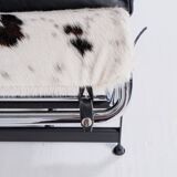 LC4 chaise lounge lounger with leather covering by Cassina