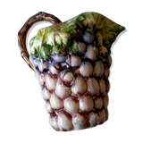 Barbotine jug